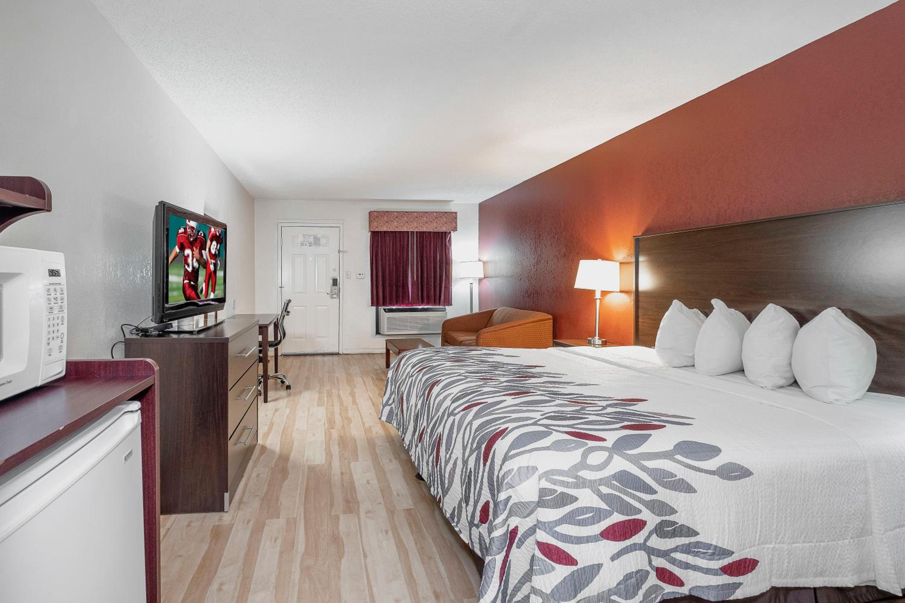 Superior King Room - Non-Smoking - Photo 1