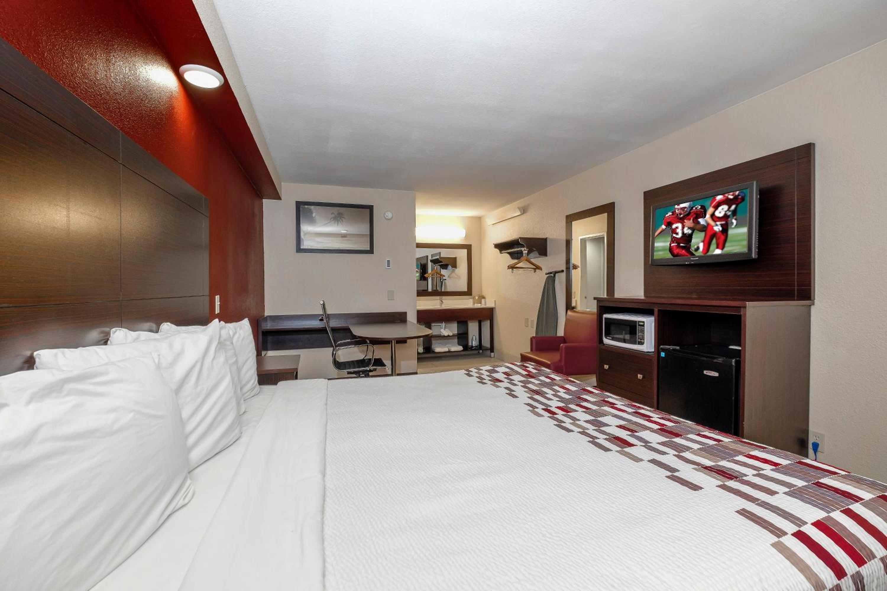 Superior King Room Non-Smoking - Photo 4