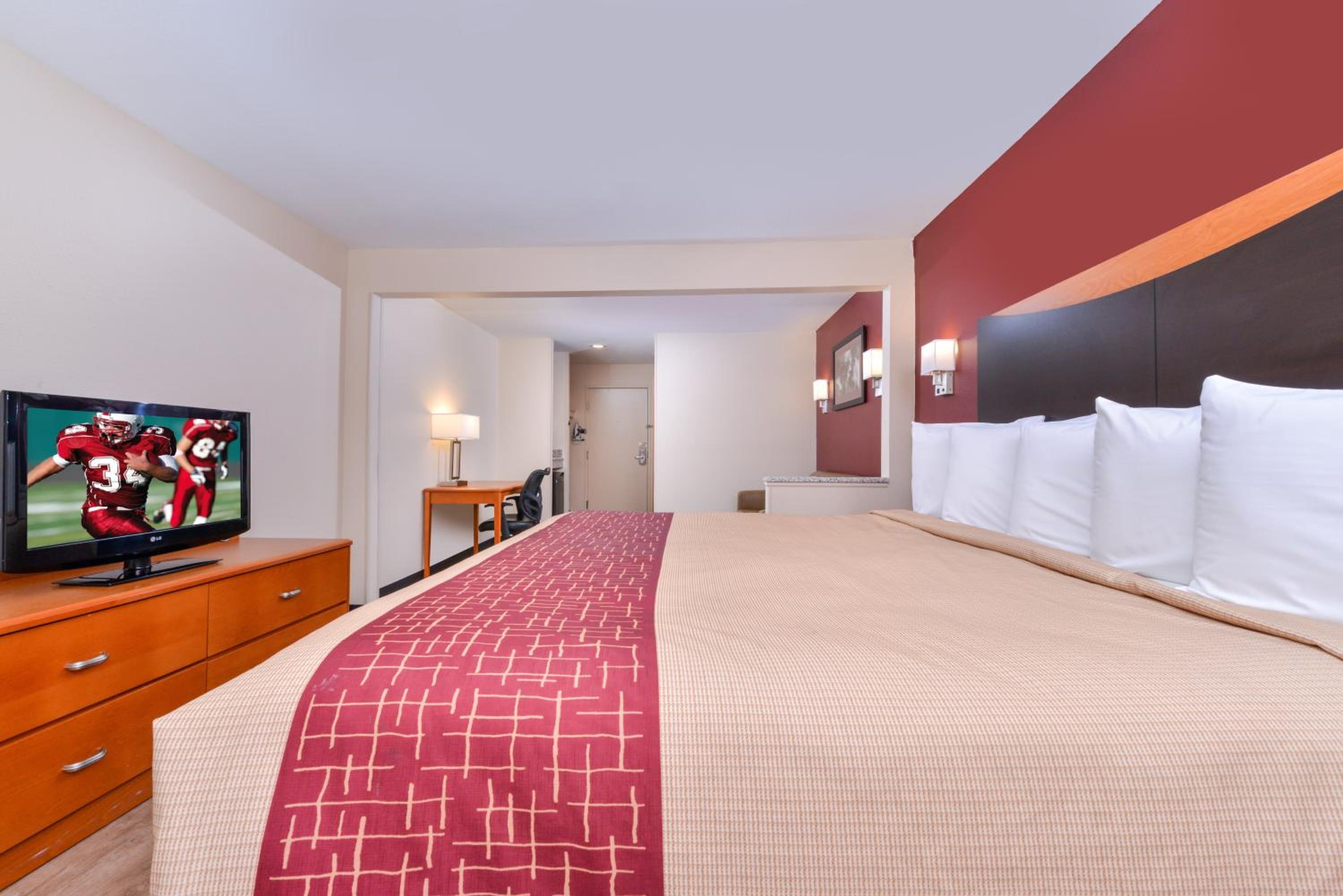 Suite King Room Smoke Free - Photo 6