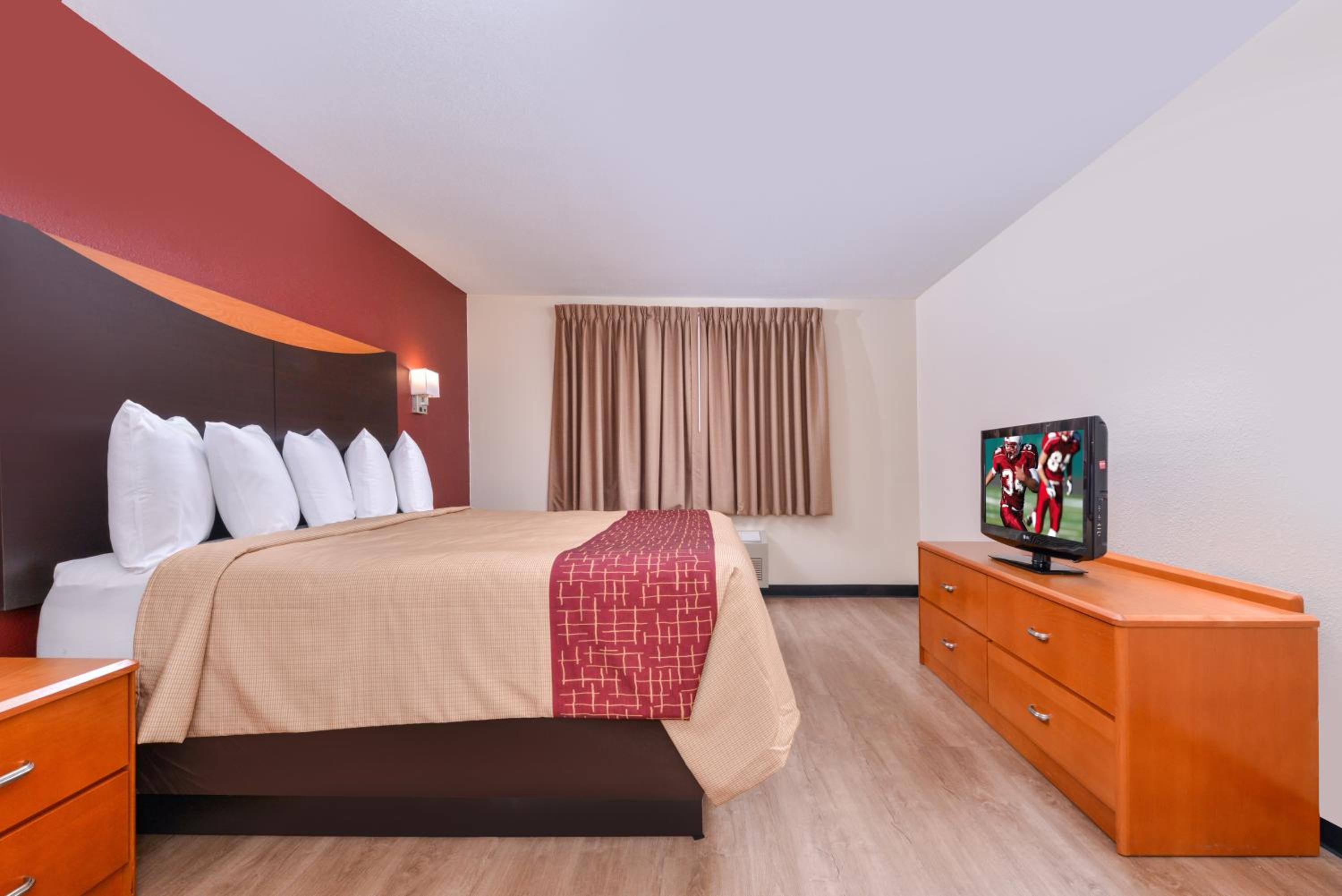 Suite King Room Smoke Free - Photo 2
