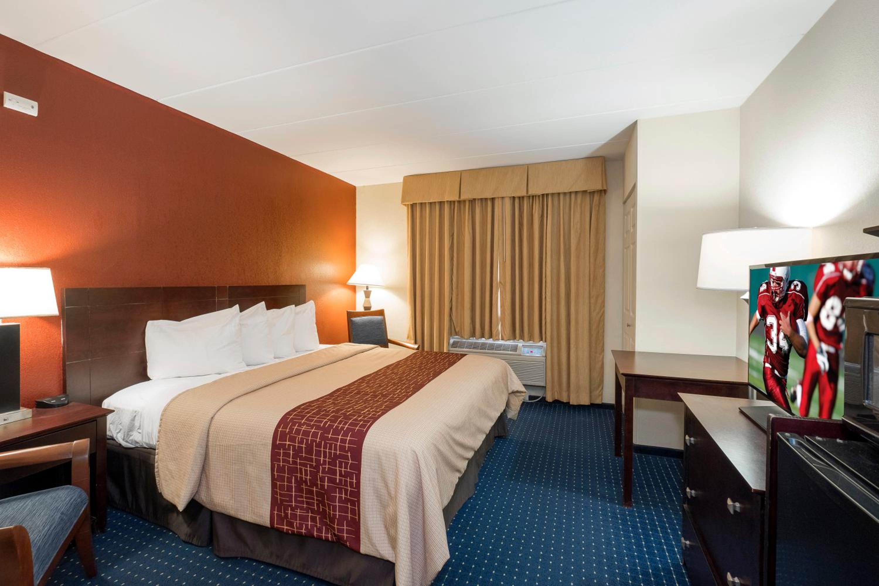 Superior King Room Disability Access Non-Smoking   photo 2