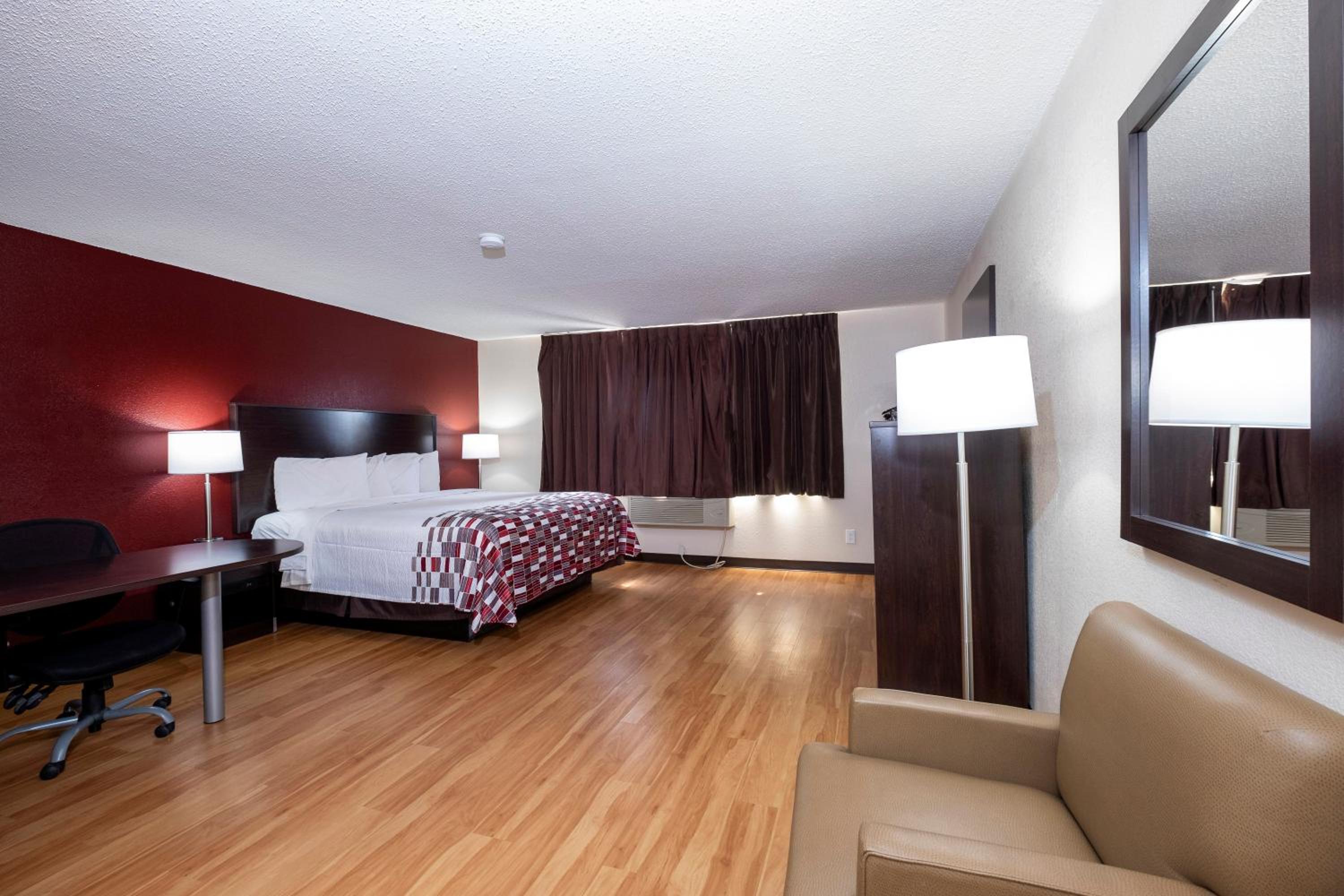 Superior King Room - Disability Access/Non-Smoking photo 1