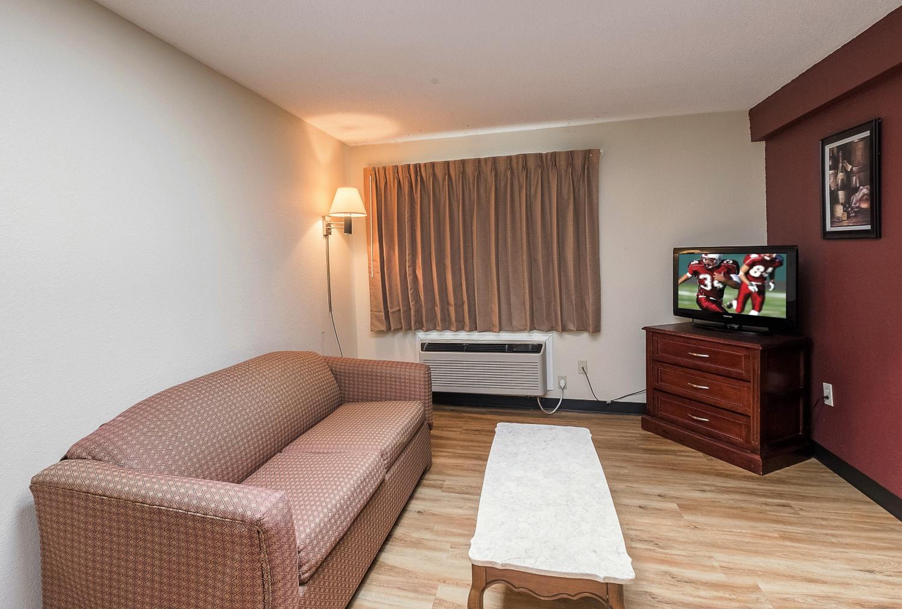 Suite King Room Non-Smoking - Photo 5