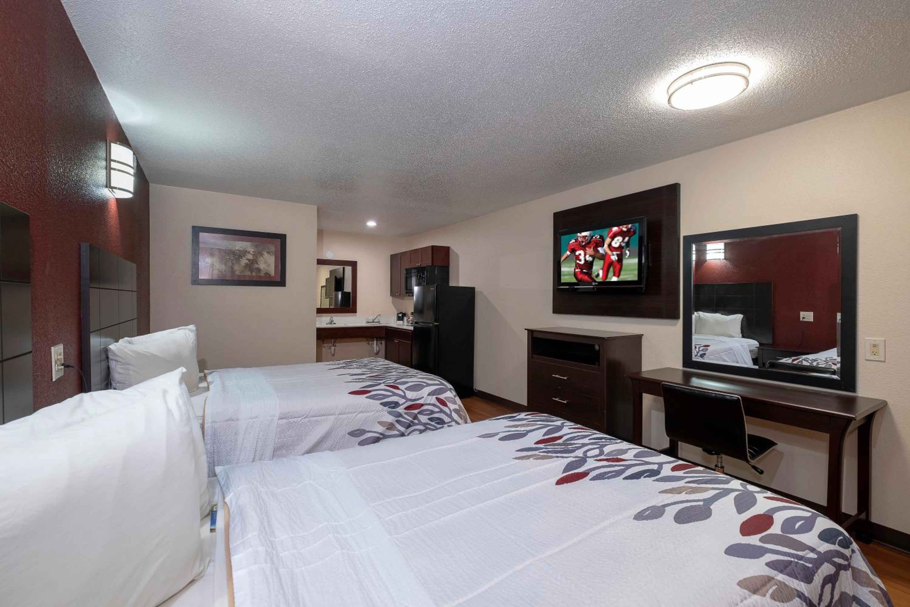 Deluxe Room with Two Double Beds with Kitchen Non-Smoking - Photo 3