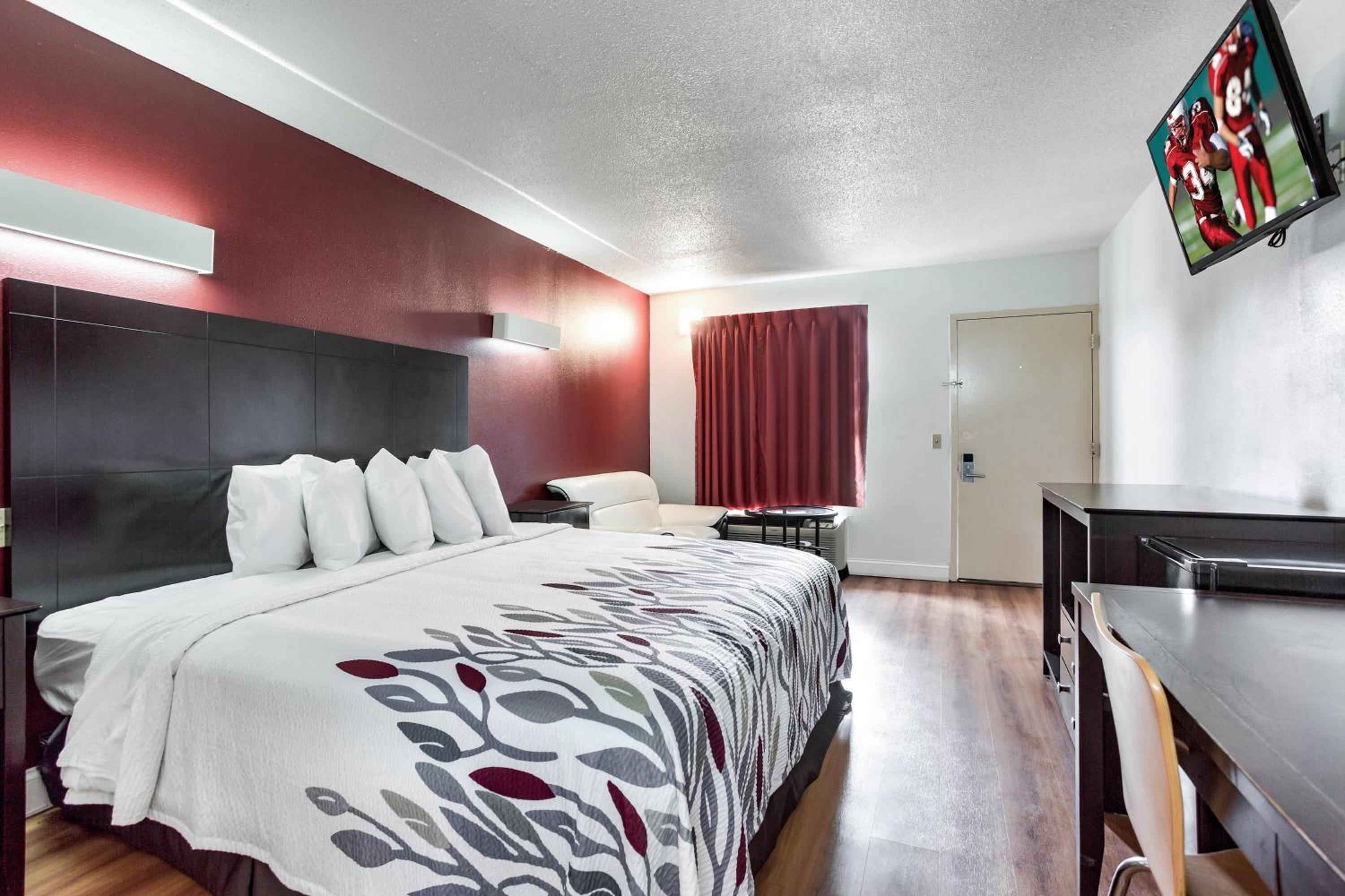 Superior King Room - Non-Smoking - Photo 1