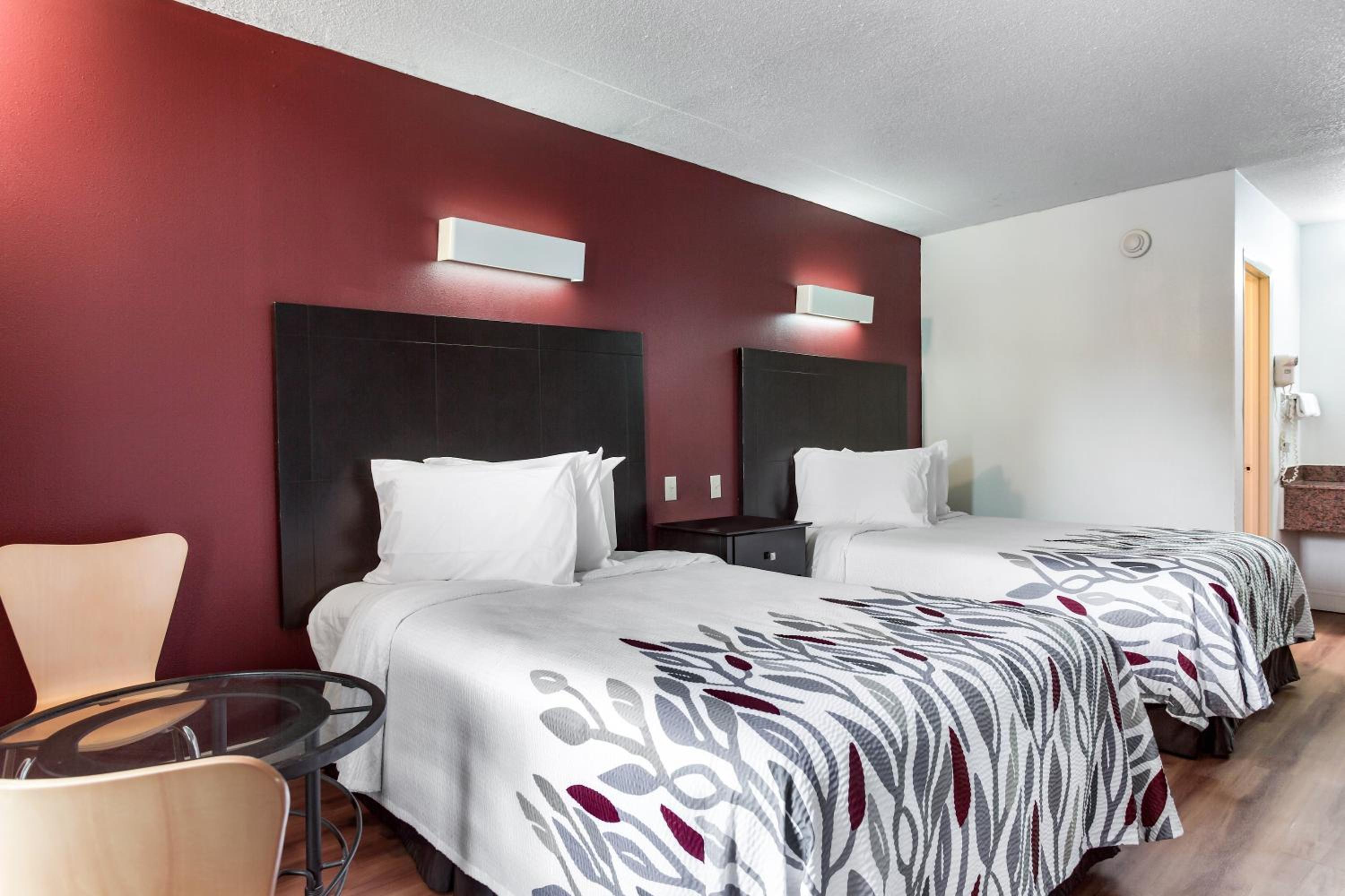 Deluxe Double Room with Two Double Beds - Non-Smoking - Photo 6