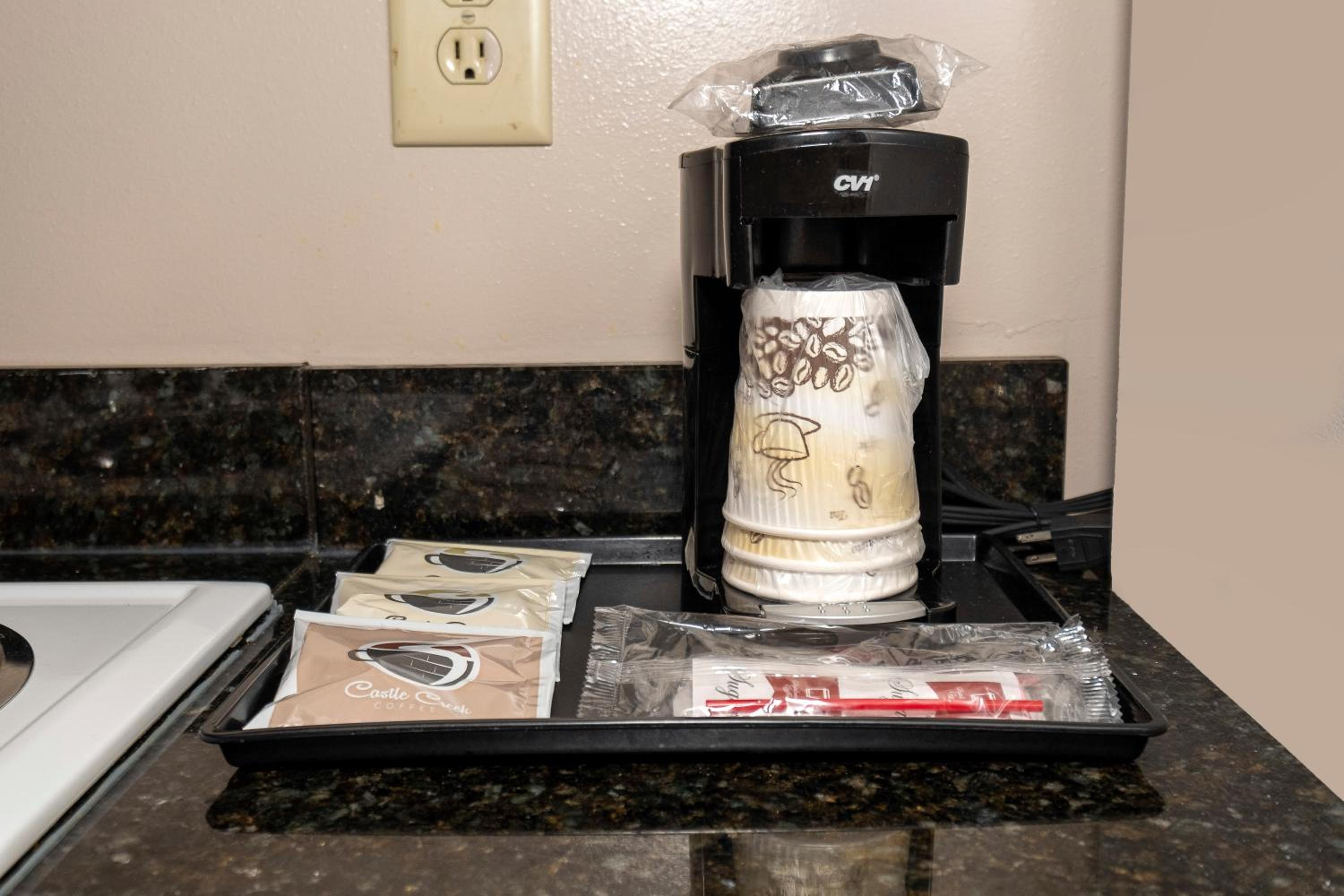 Superior King - Disability Access - Non-Smoking - Photo 3