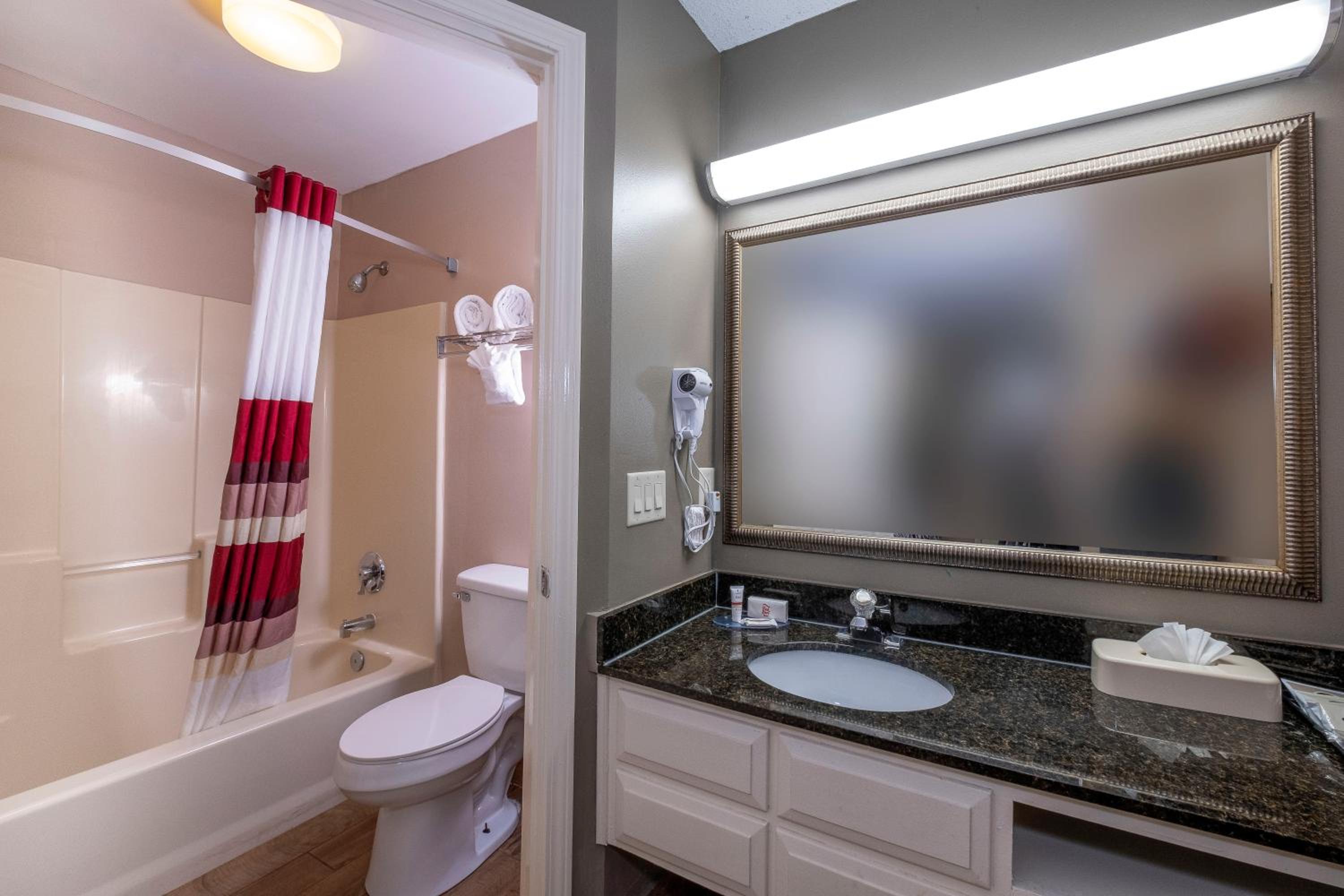 Superior Double with Two Double Beds - Non-Smoking - Photo 2