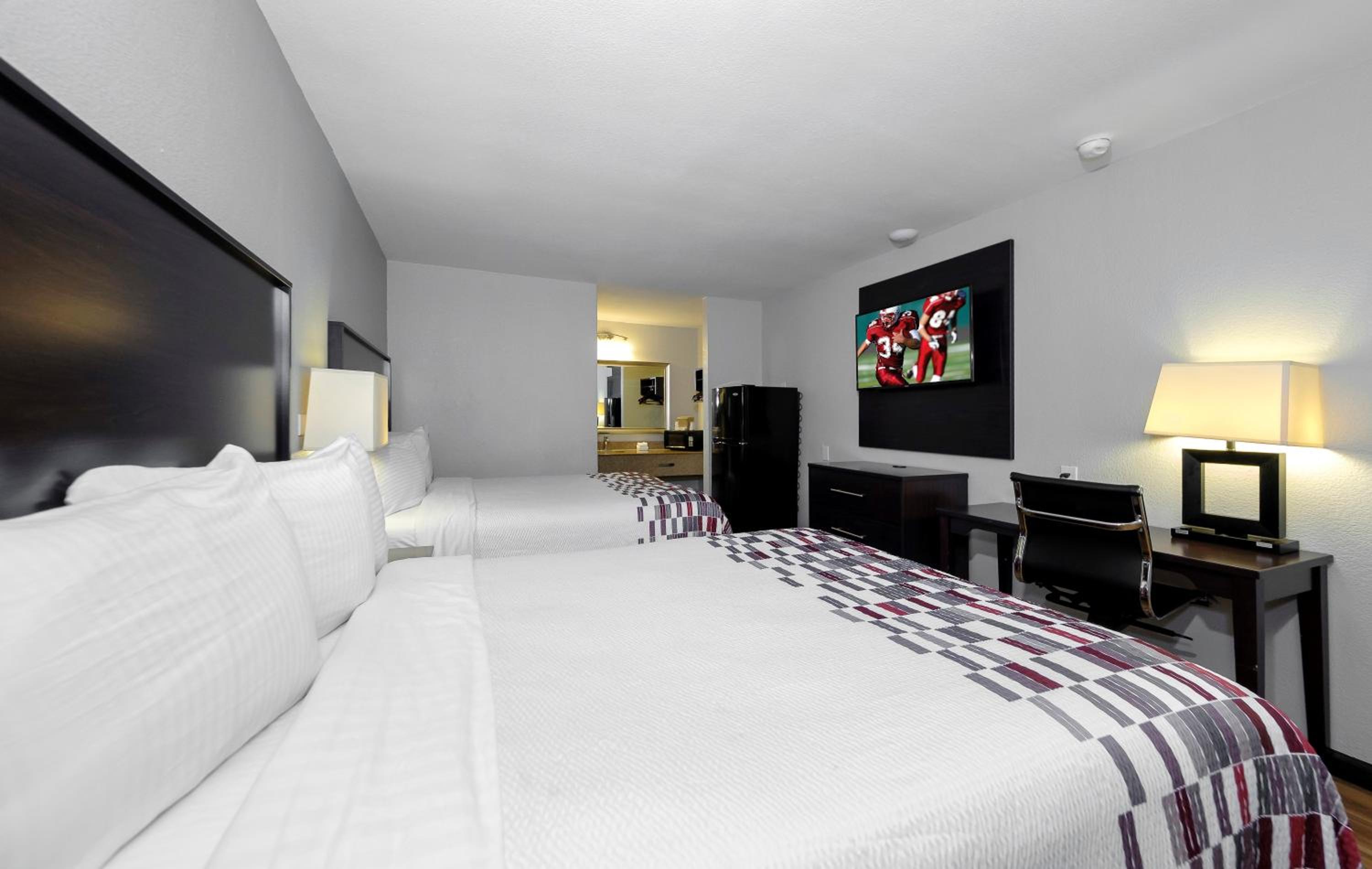  Deluxe Room with Two Queen Beds Renovated Non-Smoking - Photo 2