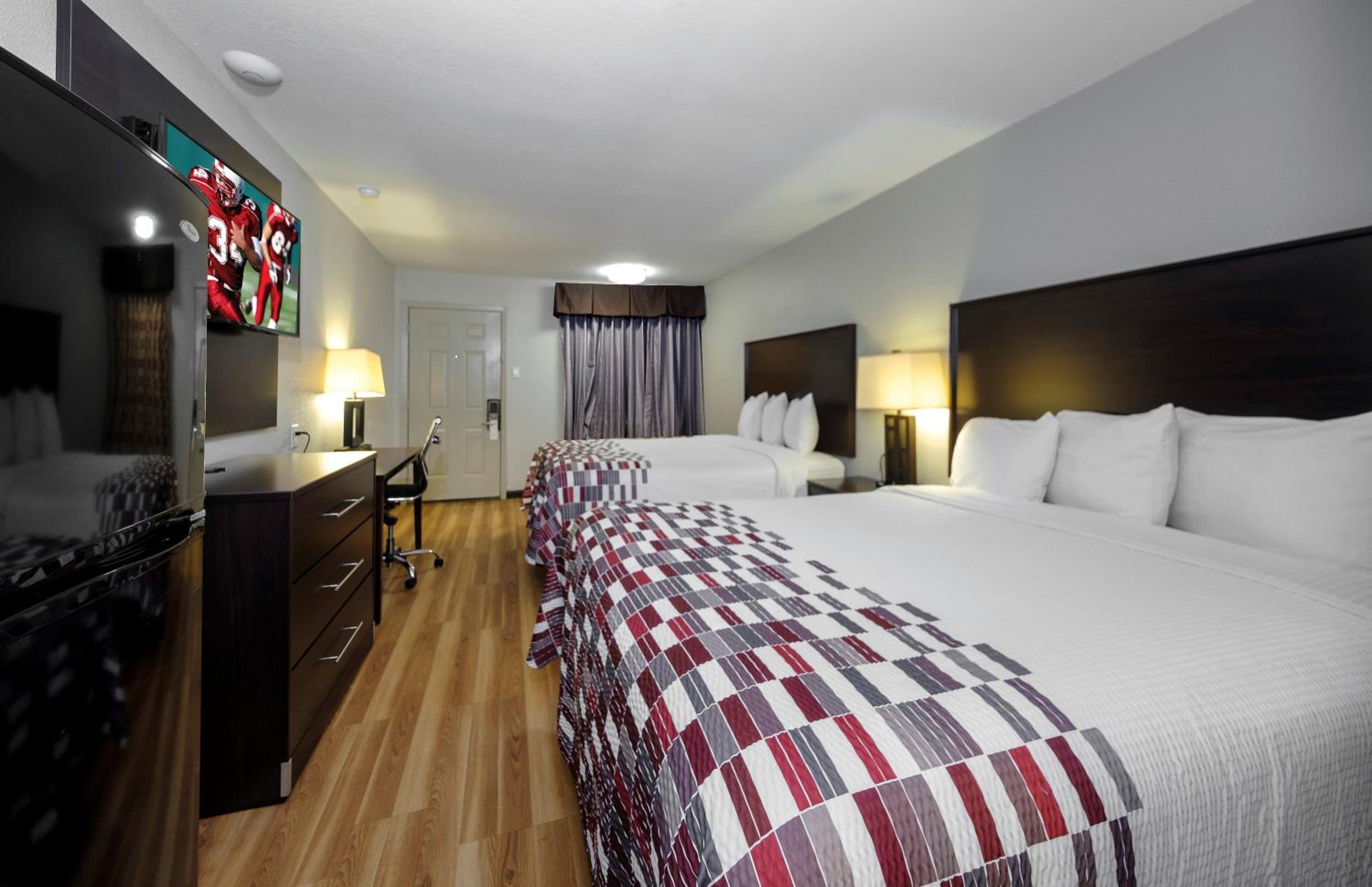  Deluxe Room with Two Queen Beds Renovated Non-Smoking - Photo 3