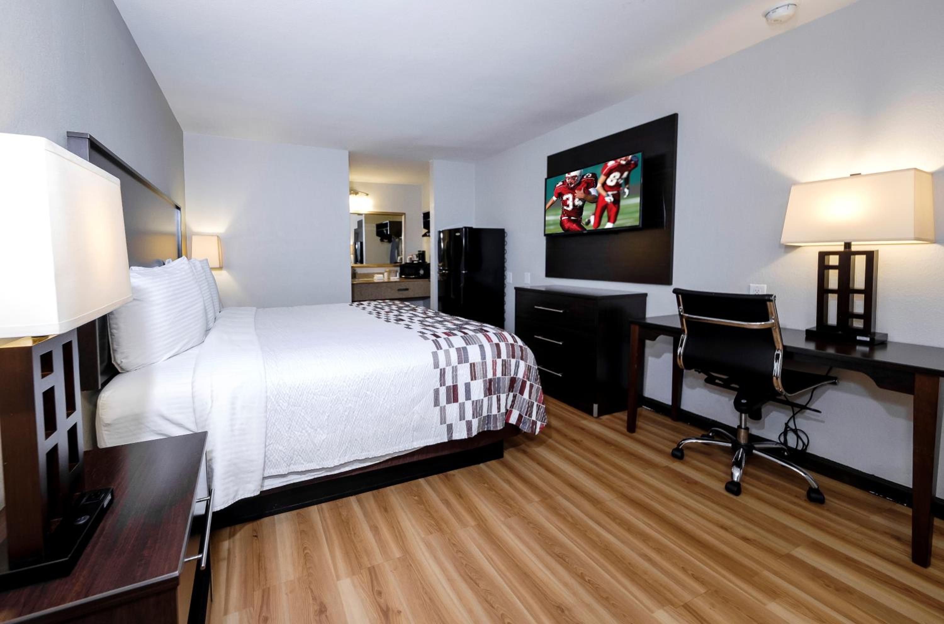 Superior King Room Non-Smoking - Photo 11