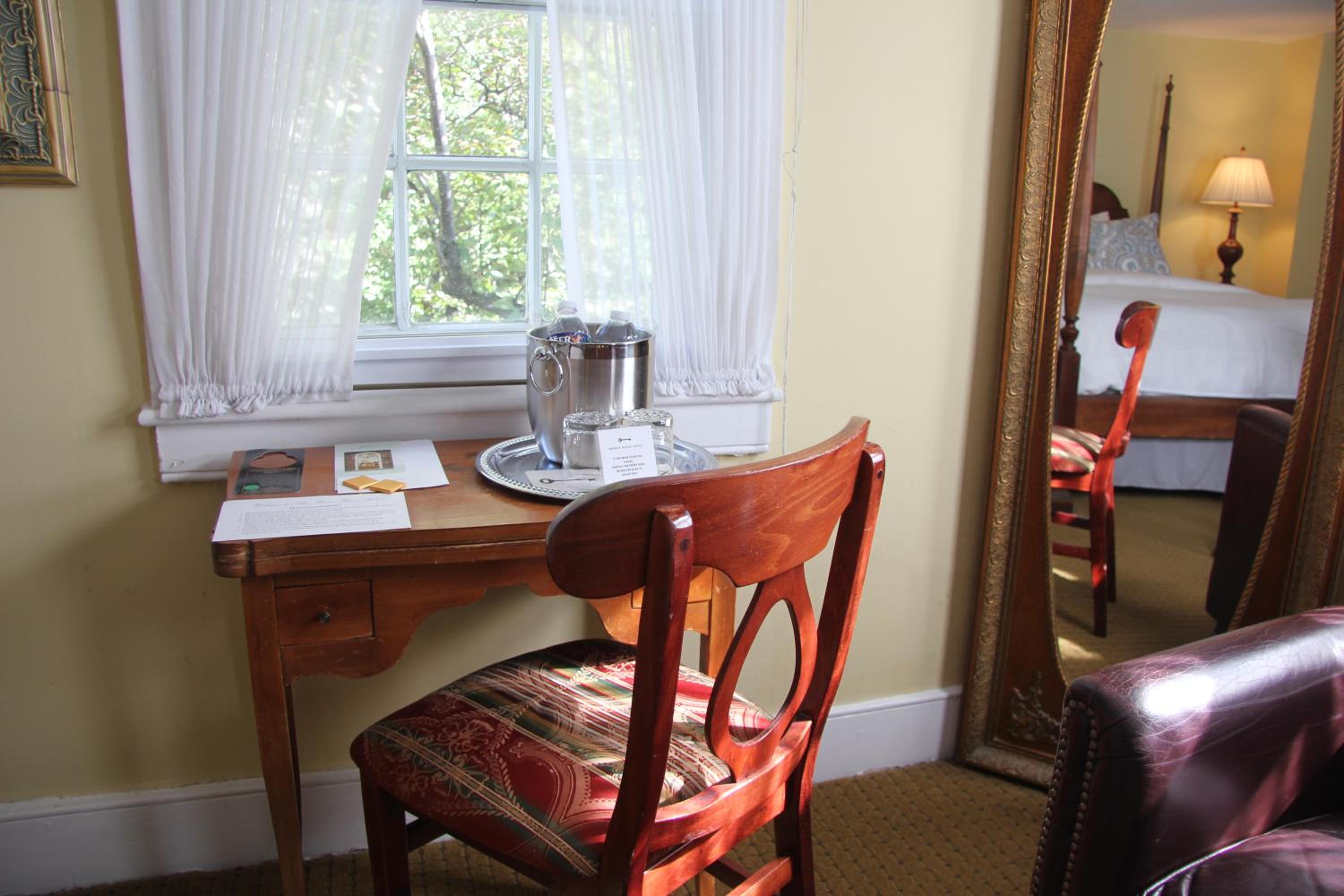 Standard Room 304 Main House