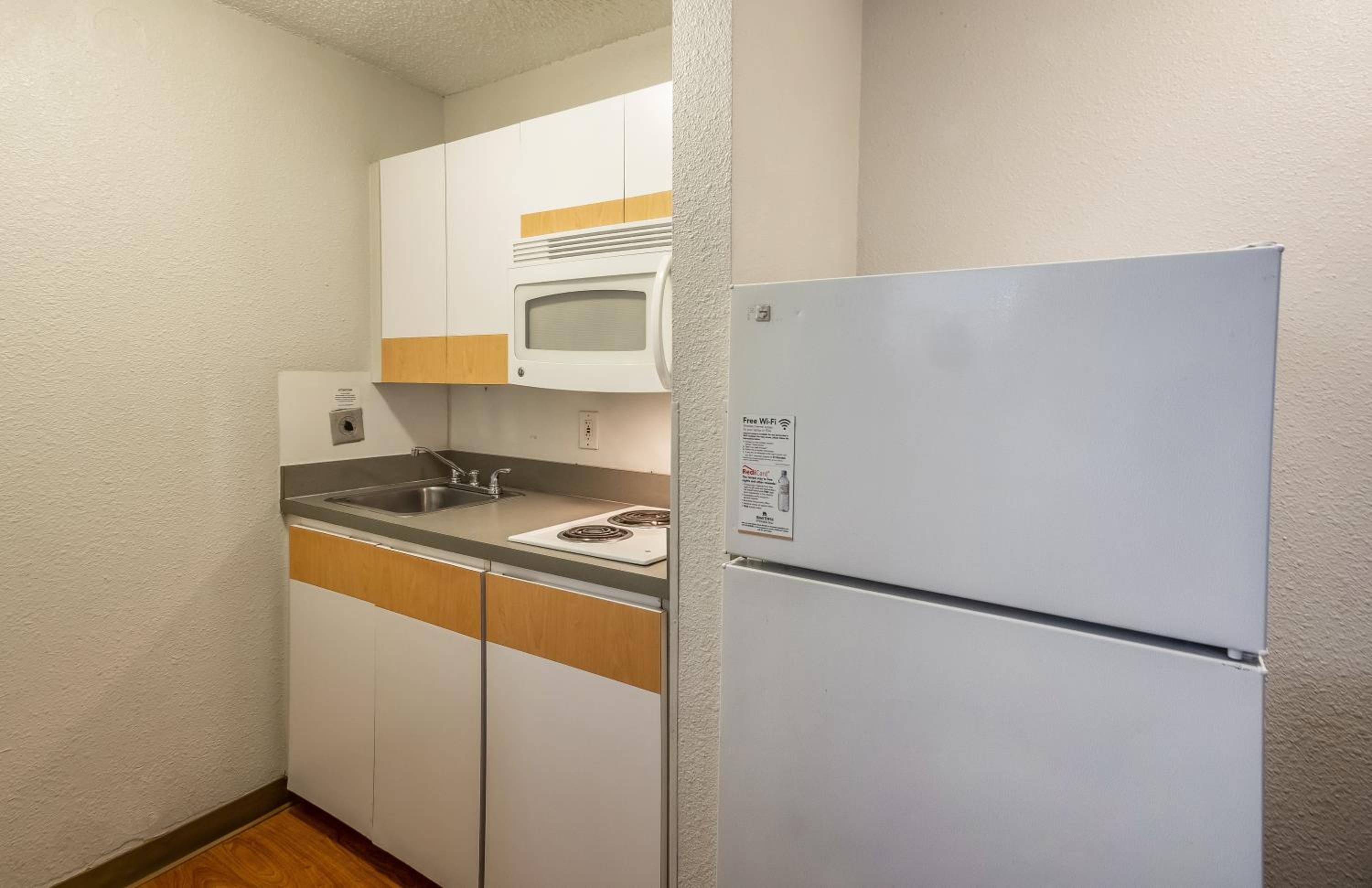 Studio Room with Two Twin Beds Non-Smoking