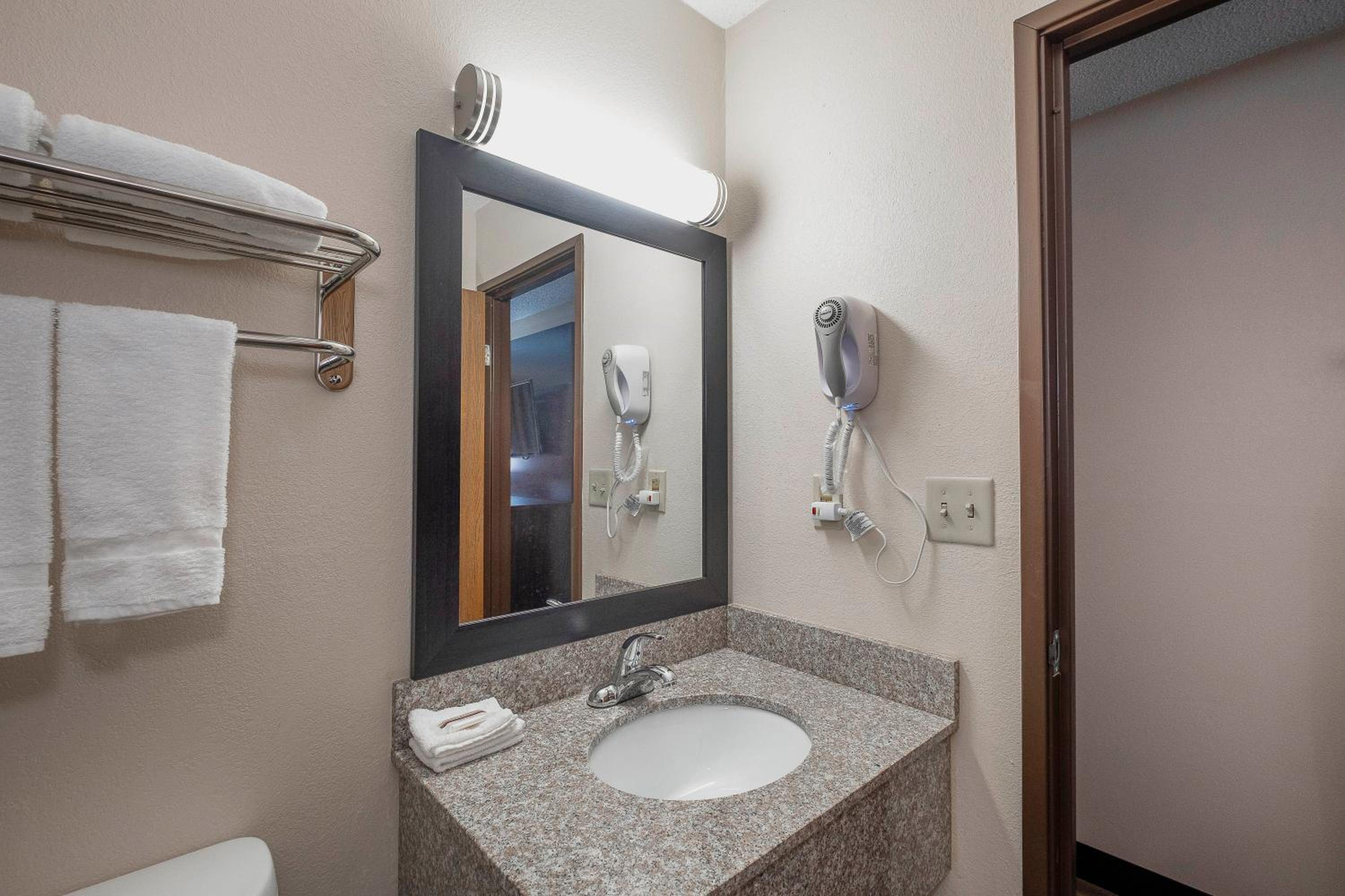Superior Room with Two Double Beds Non-Smoking photo 3