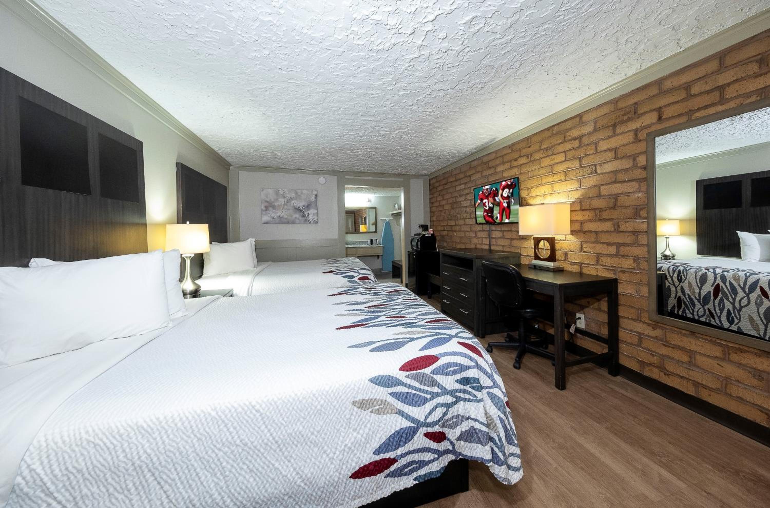 Superior Room with Two Queen Beds Smoke Free photo 3