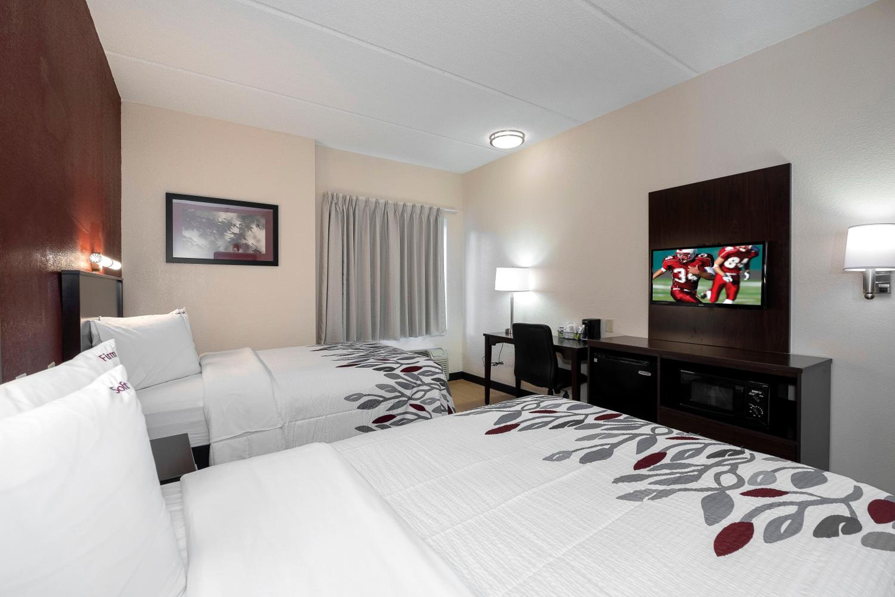 Deluxe Room with Two Double Beds Smoke Free - Photo 1