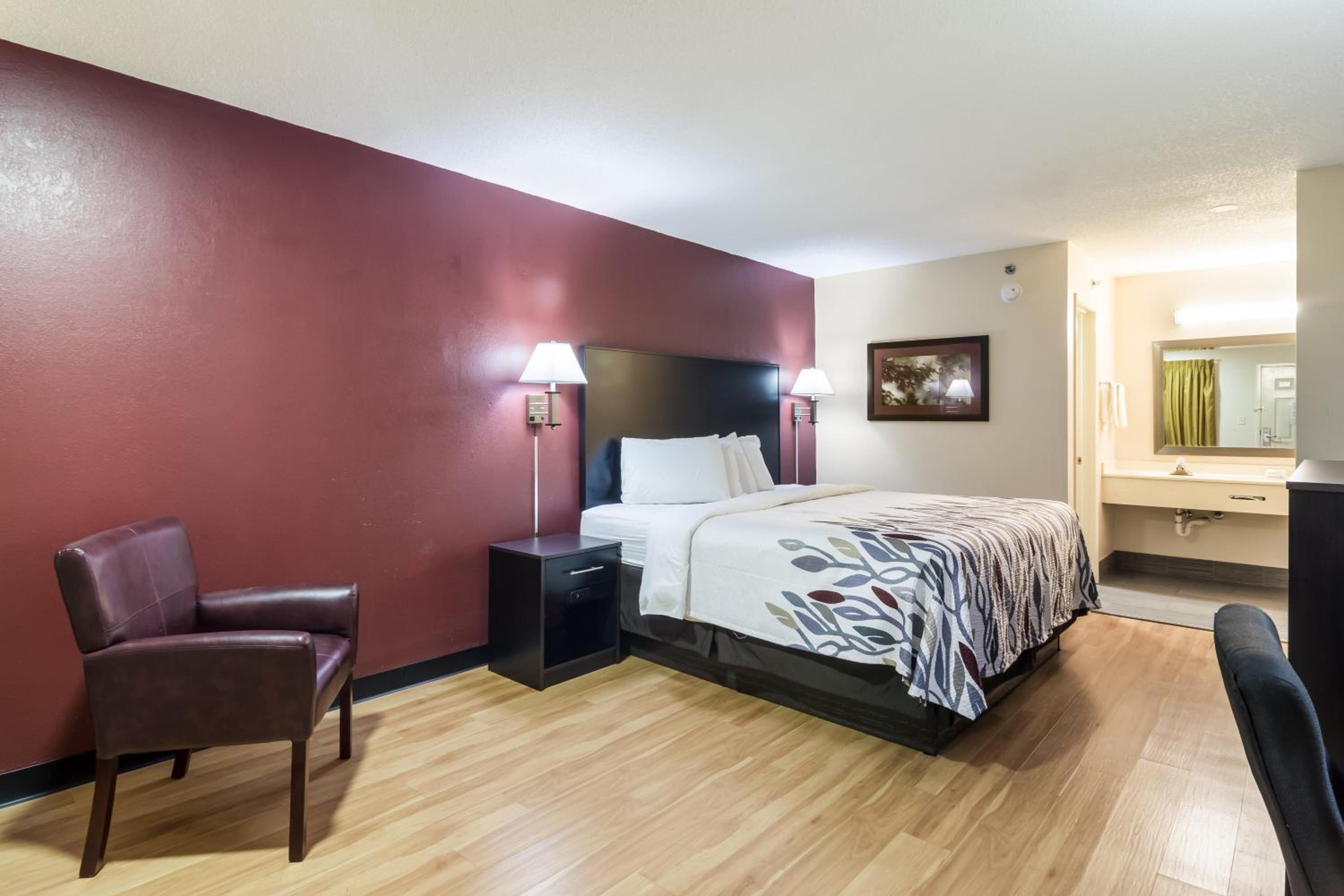 Superior King Room - Non-Smoking - Photo 1