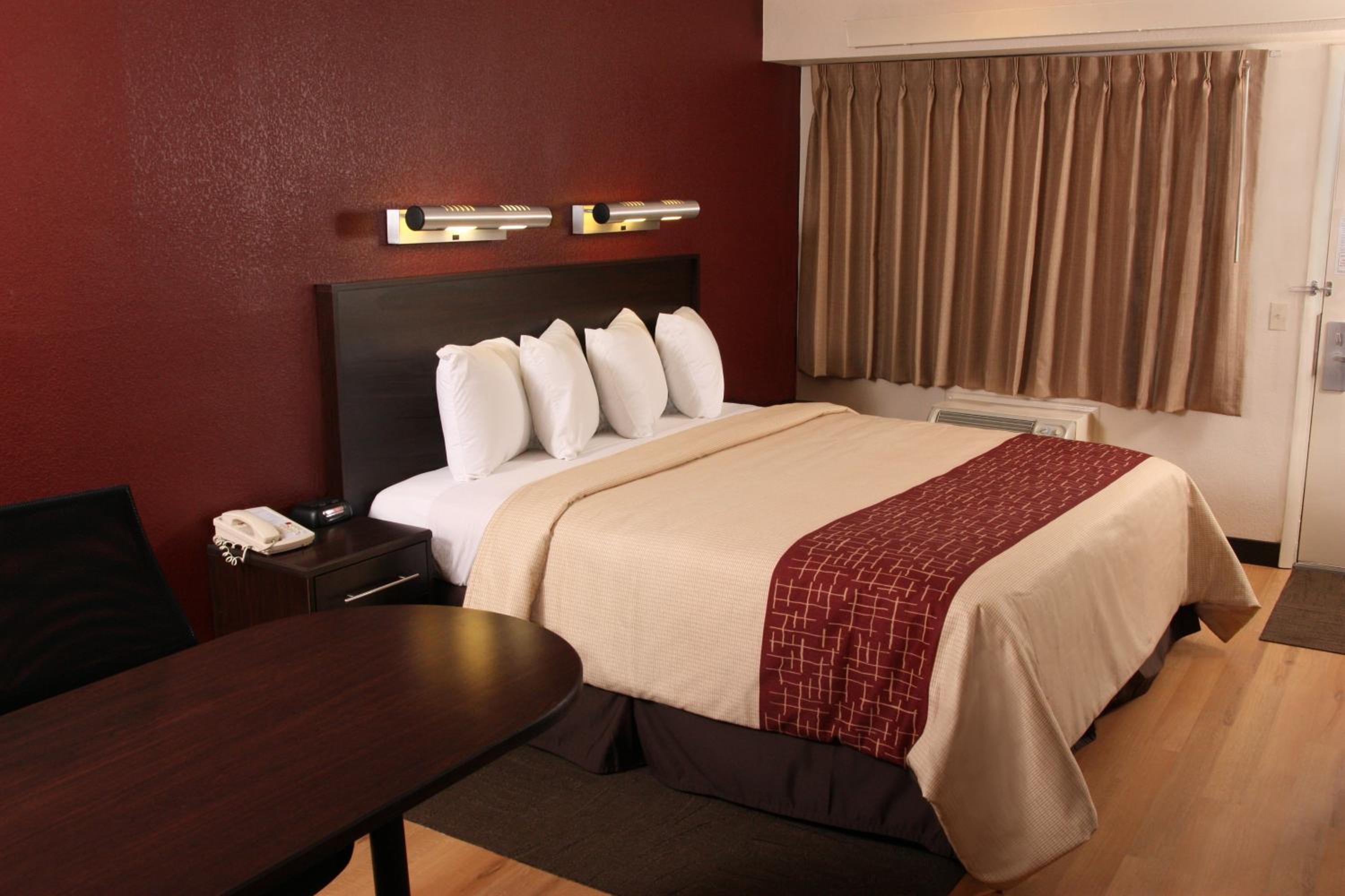 Superior King Room Smoke Free - Photo 1