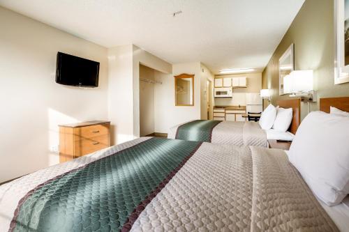 Studio Room with Two Double Beds Non-Smoking  photo 2