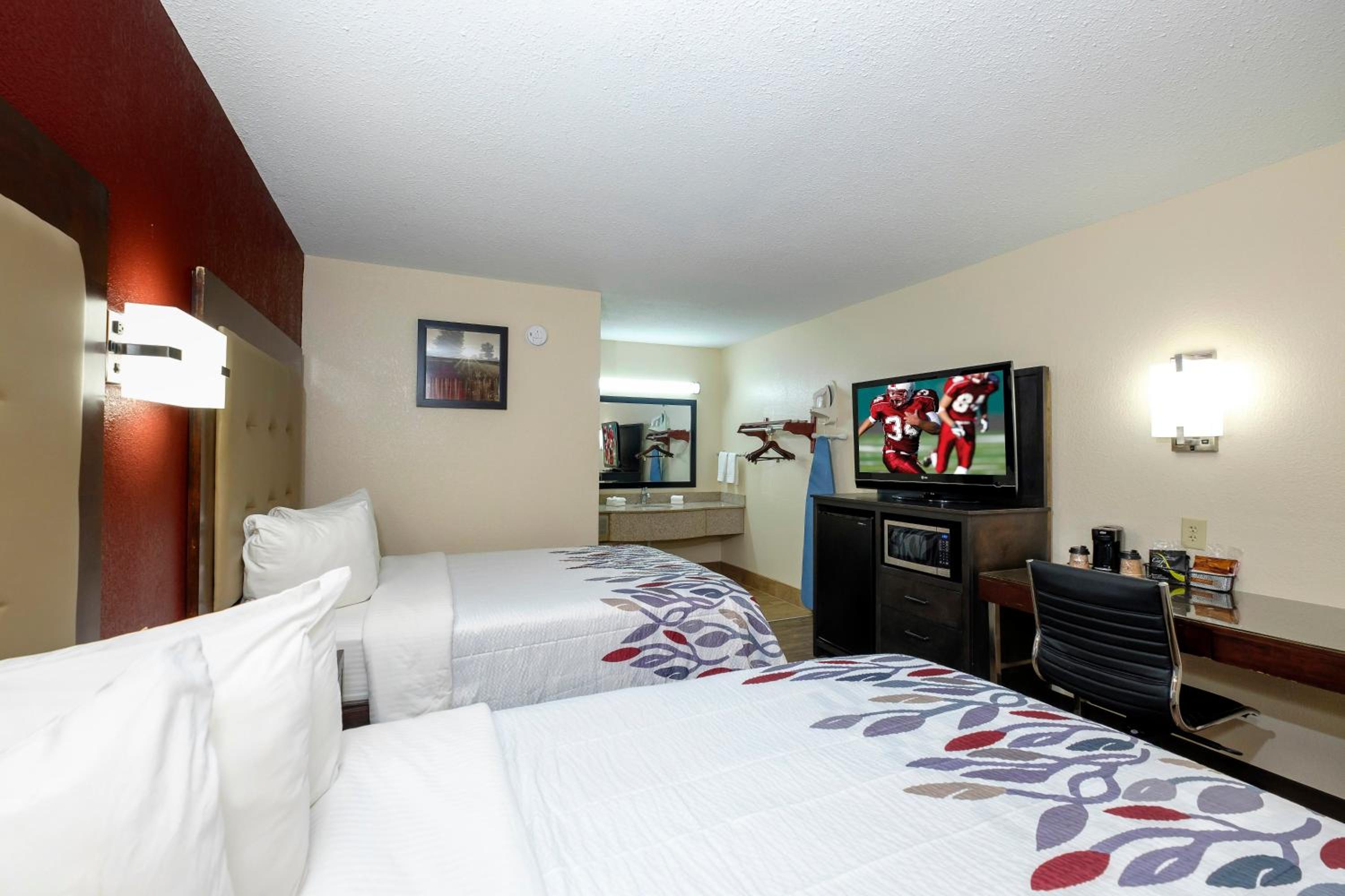 Superior 2 Full Beds Non-Smoking - Photo 1