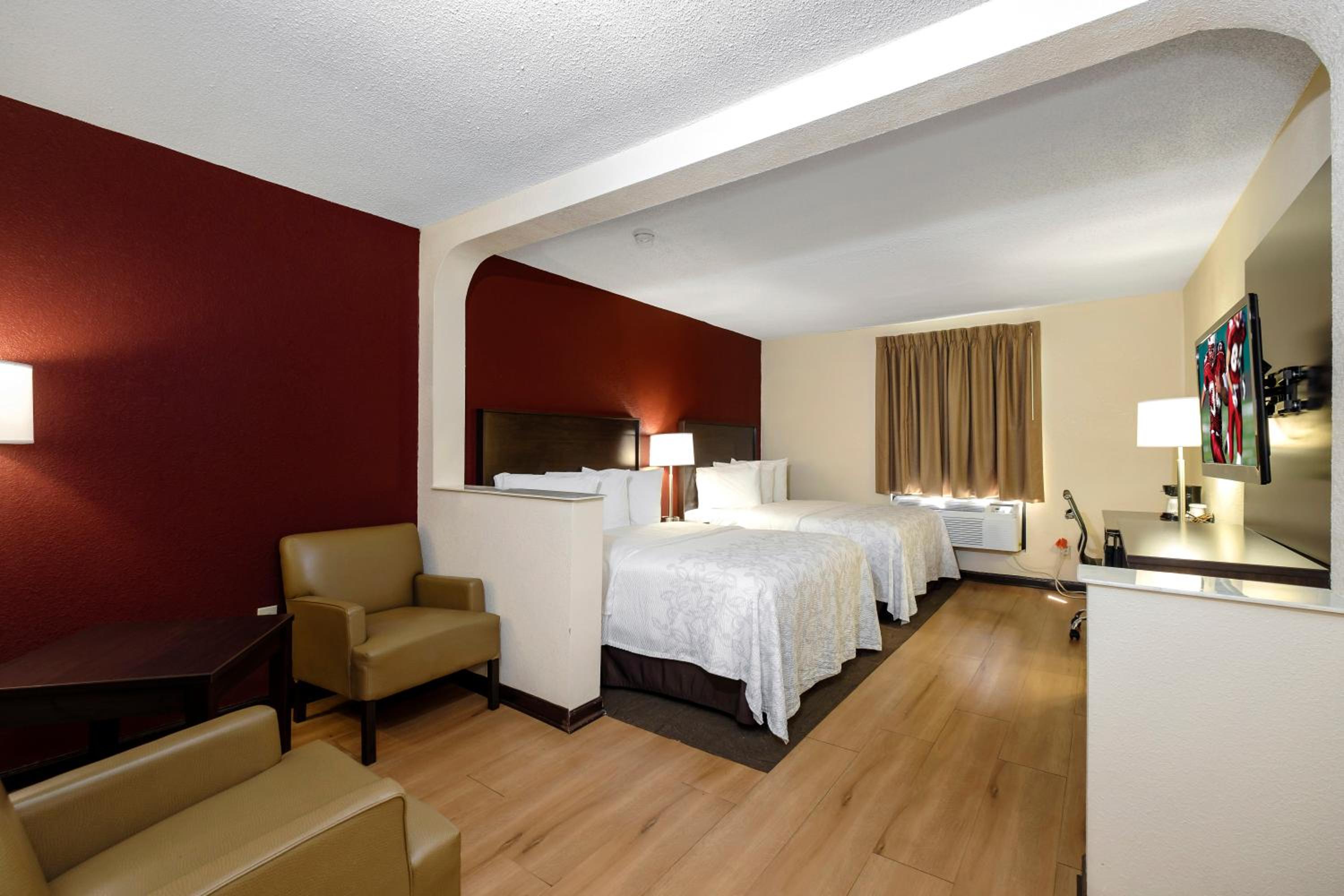  Deluxe Room with Two Double Beds Non-Smoking - Photo 2