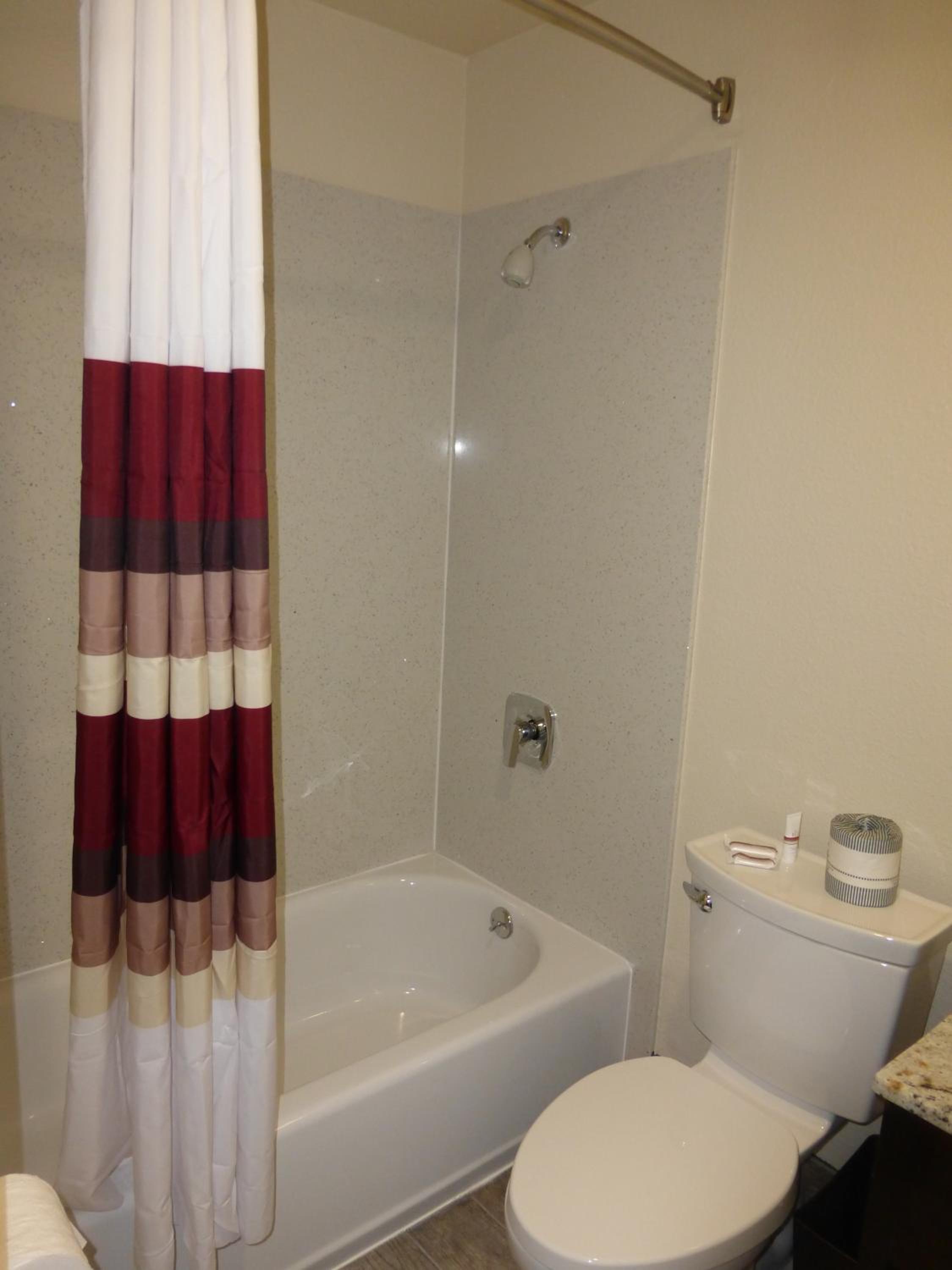 Deluxe Room with Two Queen Beds Smoke Free photo 2