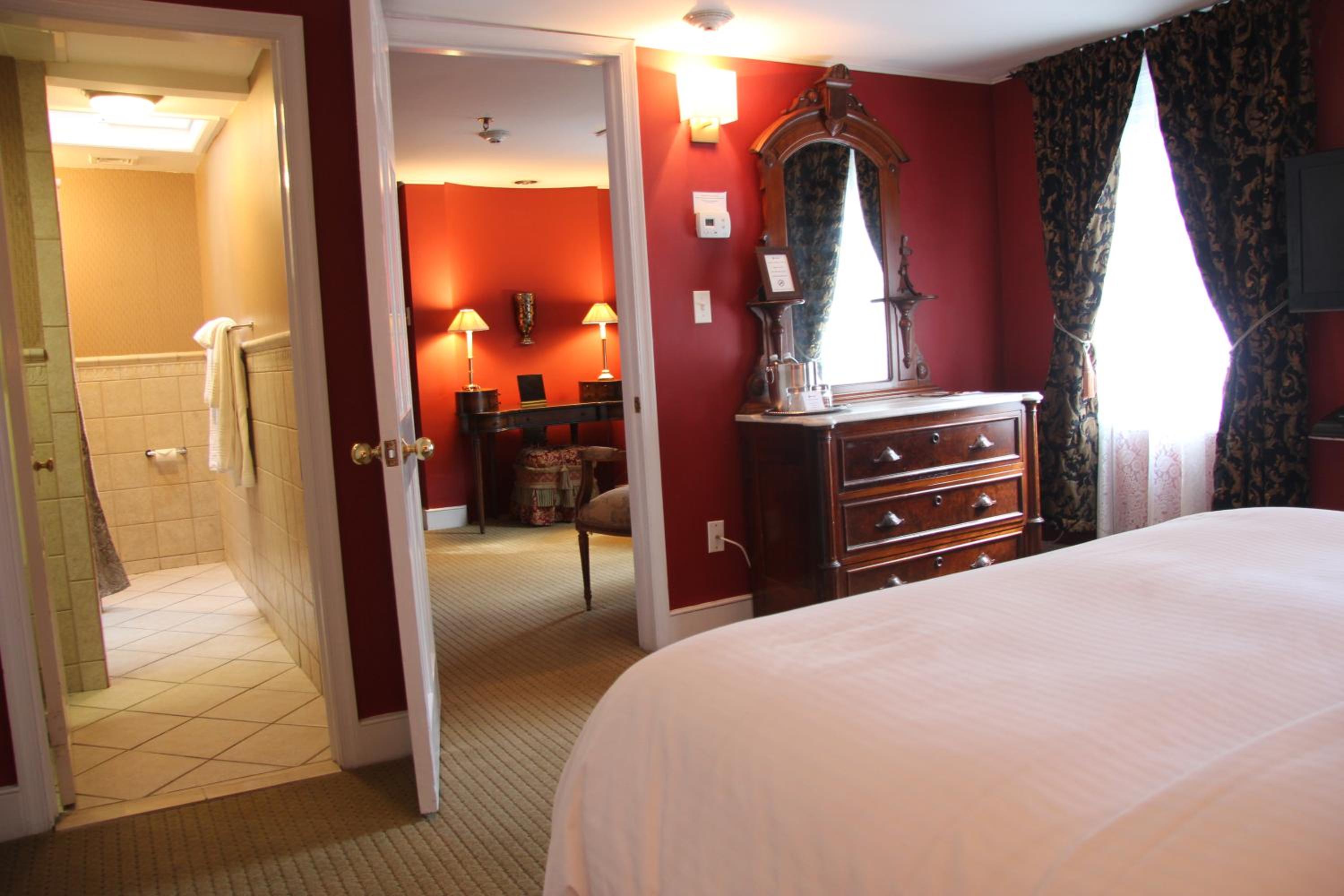 Mini Suite 303 Main House.  - Photo 1