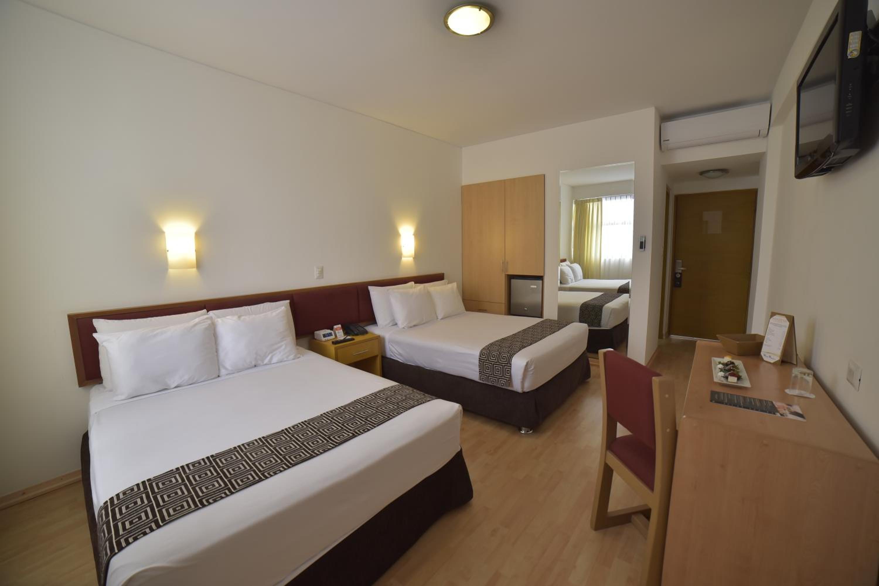 Standard Twin Room photo 3