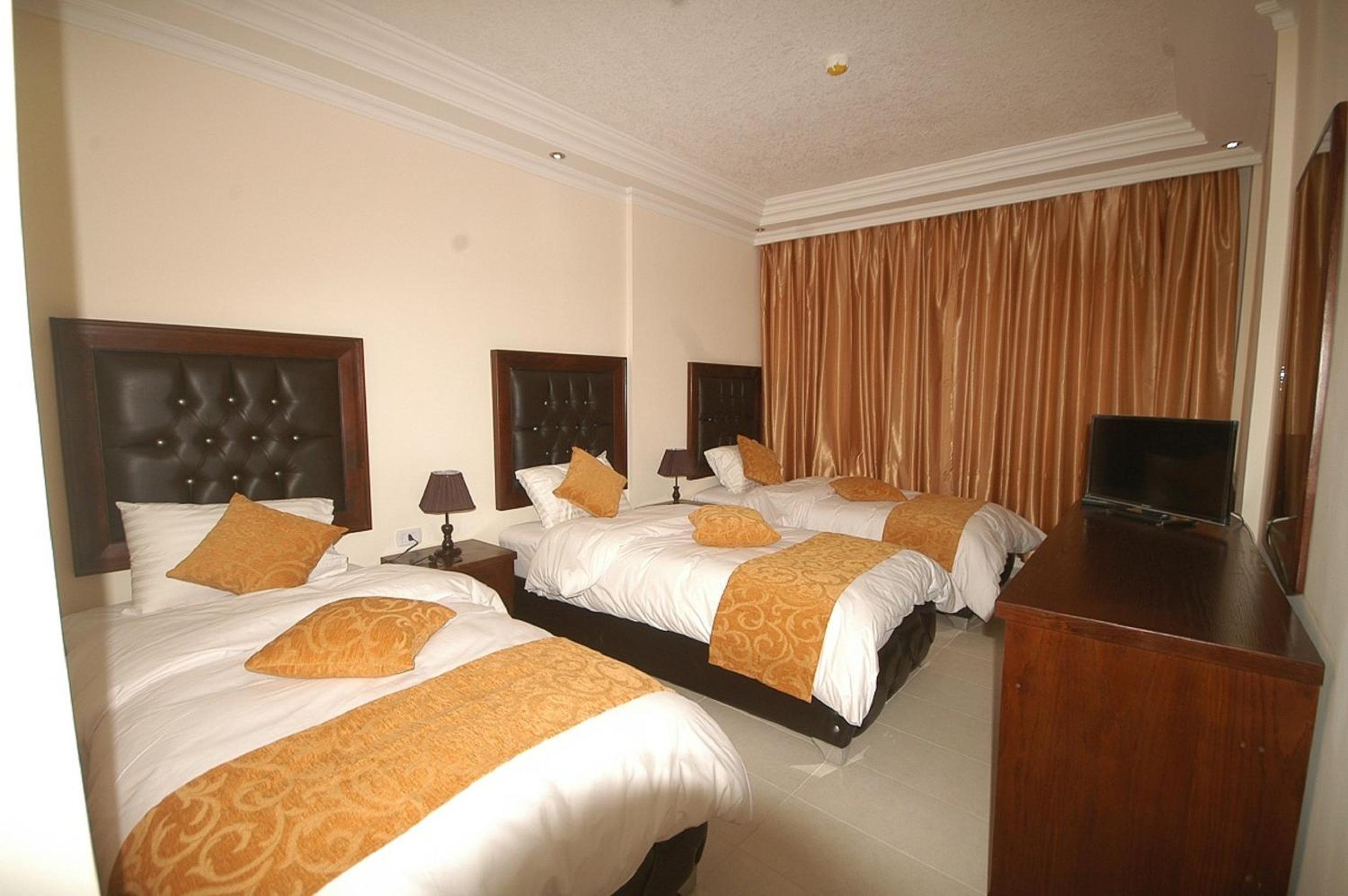 Triple Room - Photo 8