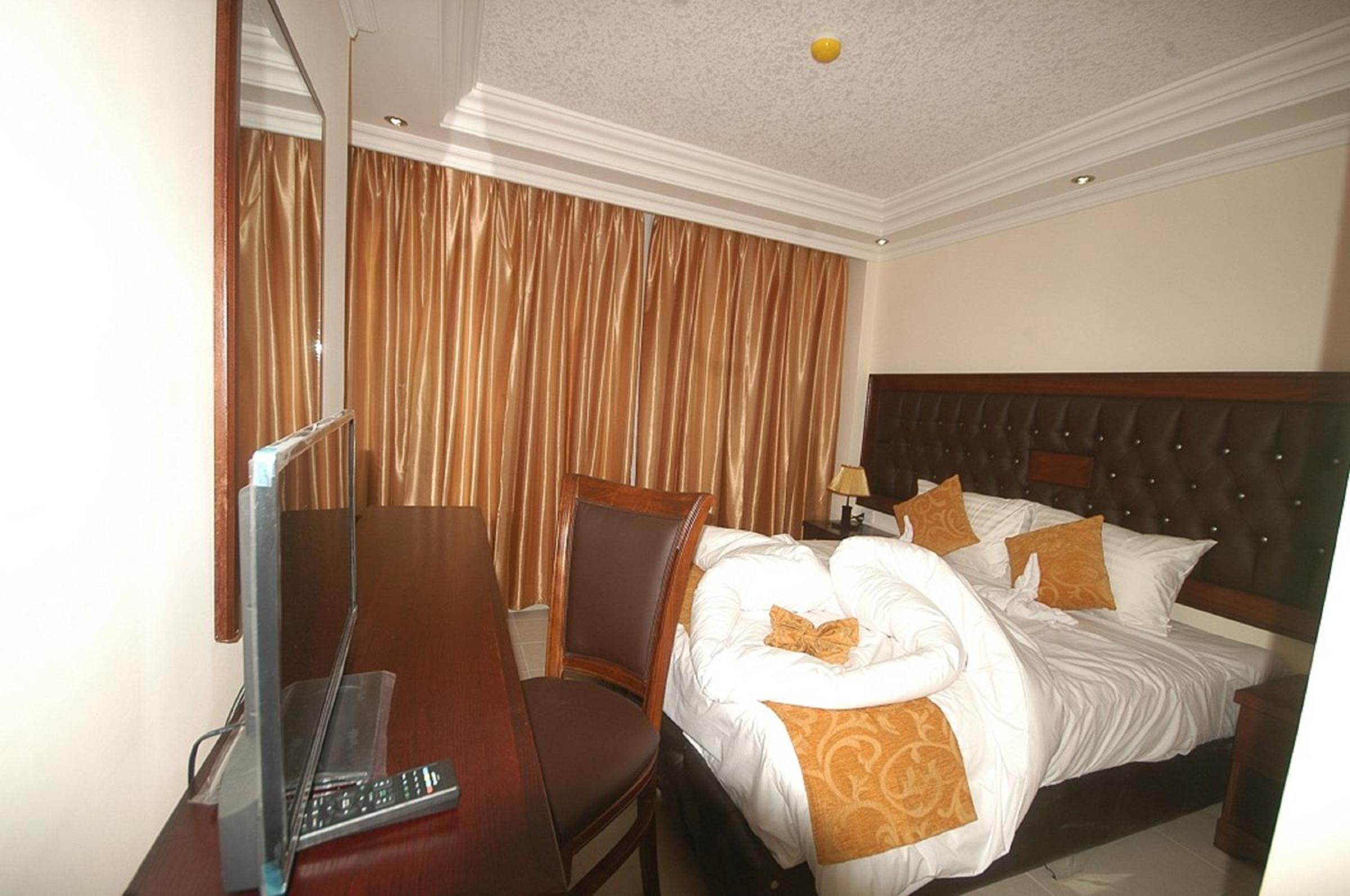 Double Room - Photo 2