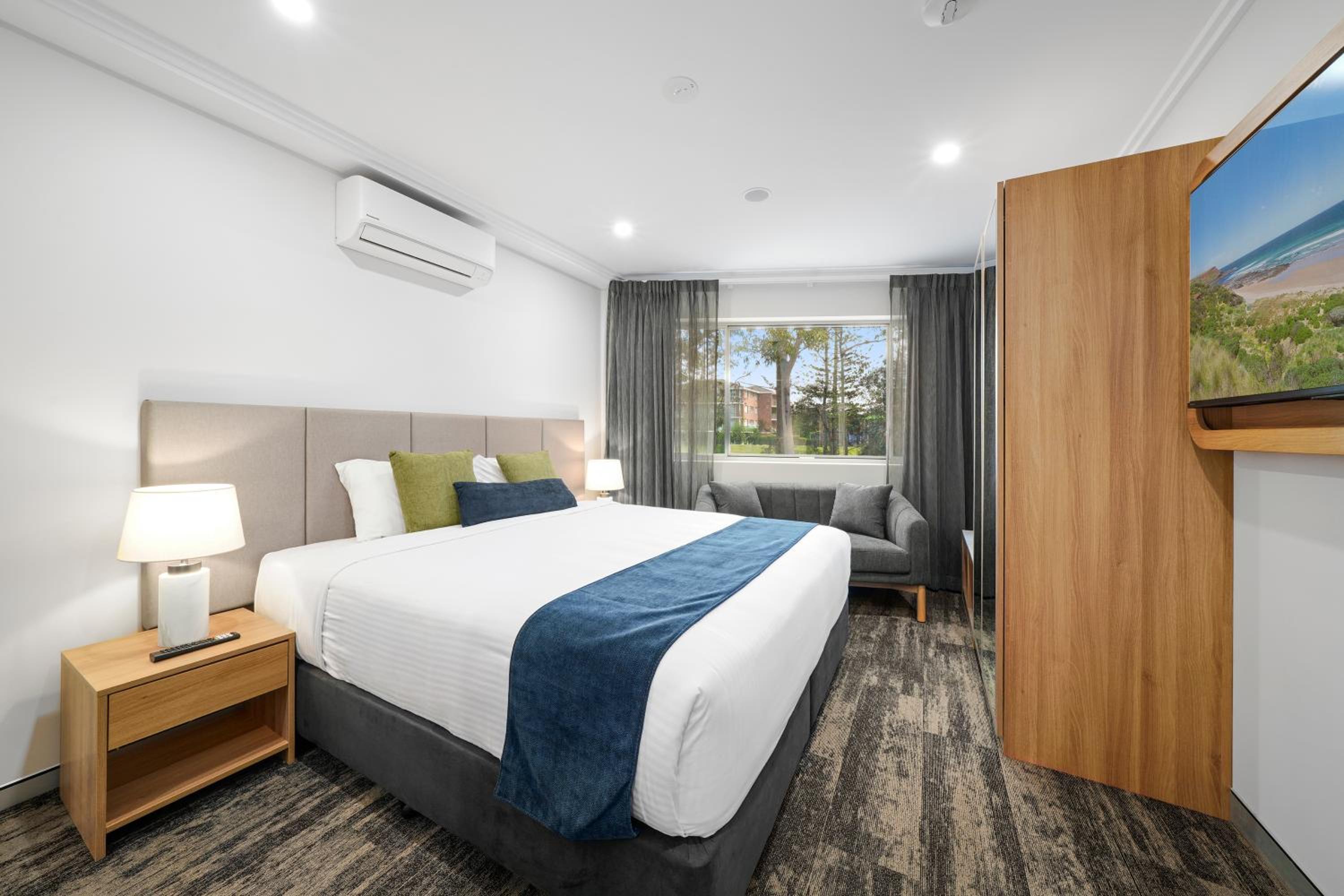 Standard King Room