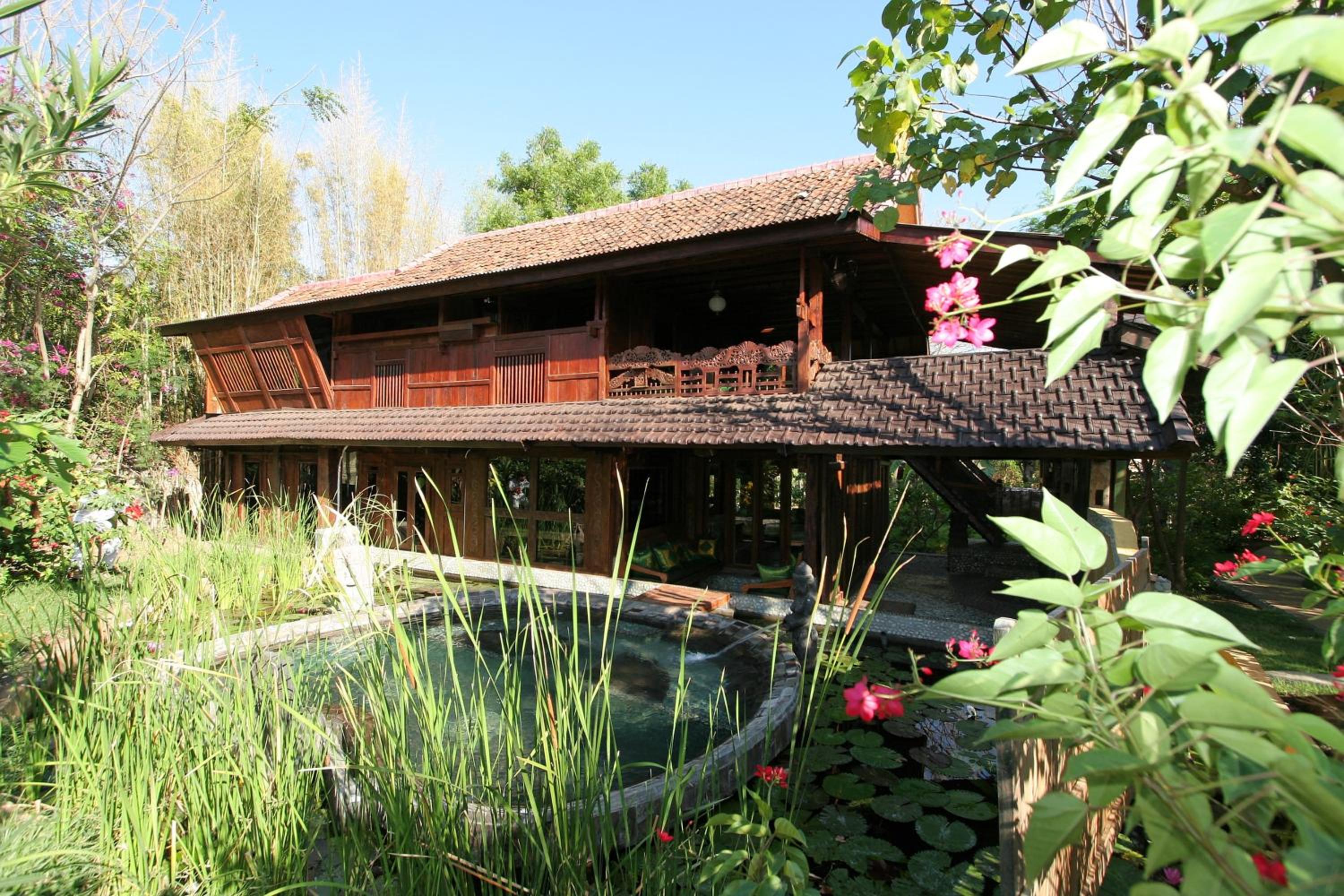 Villa photo 3