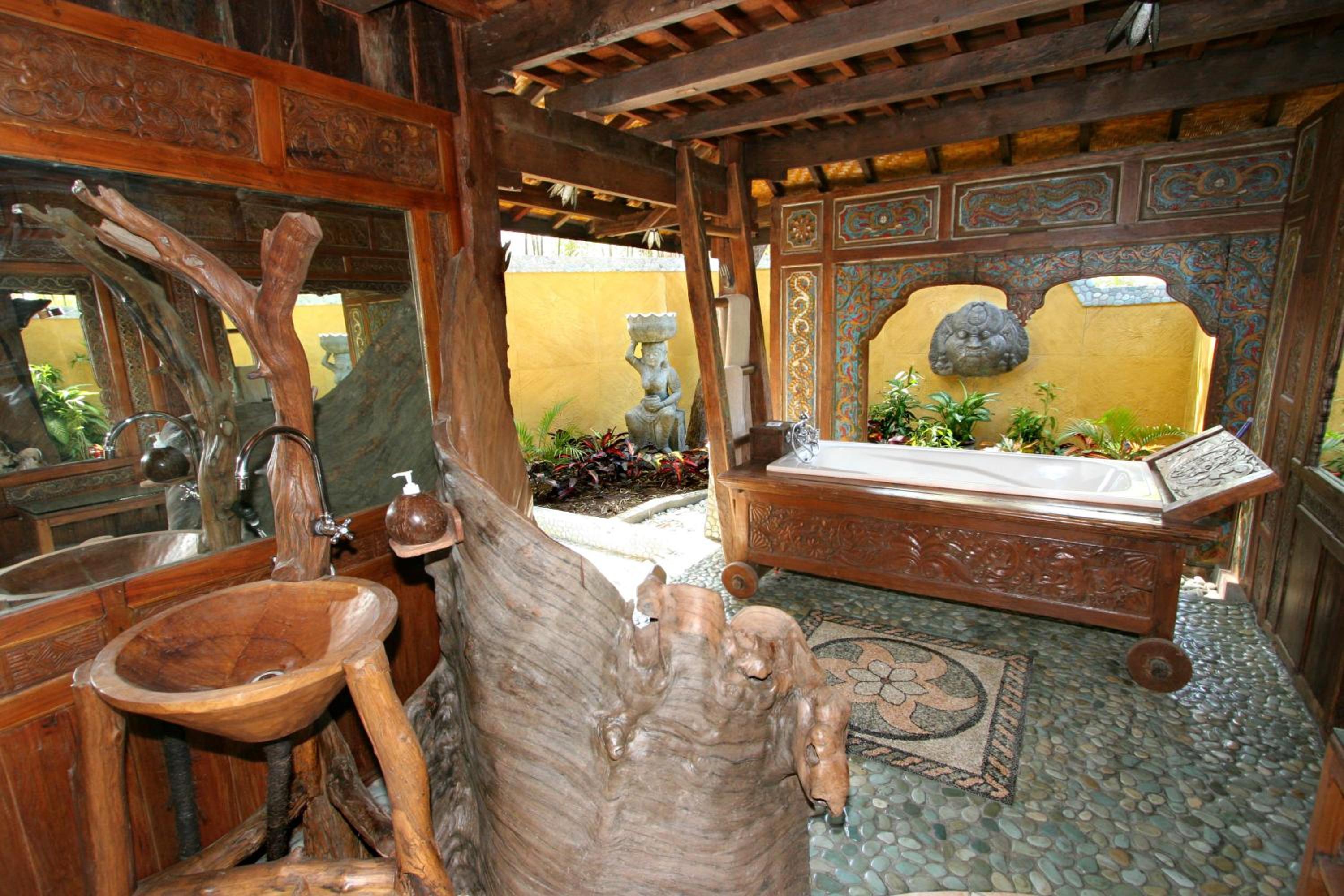 Villa photo 2
