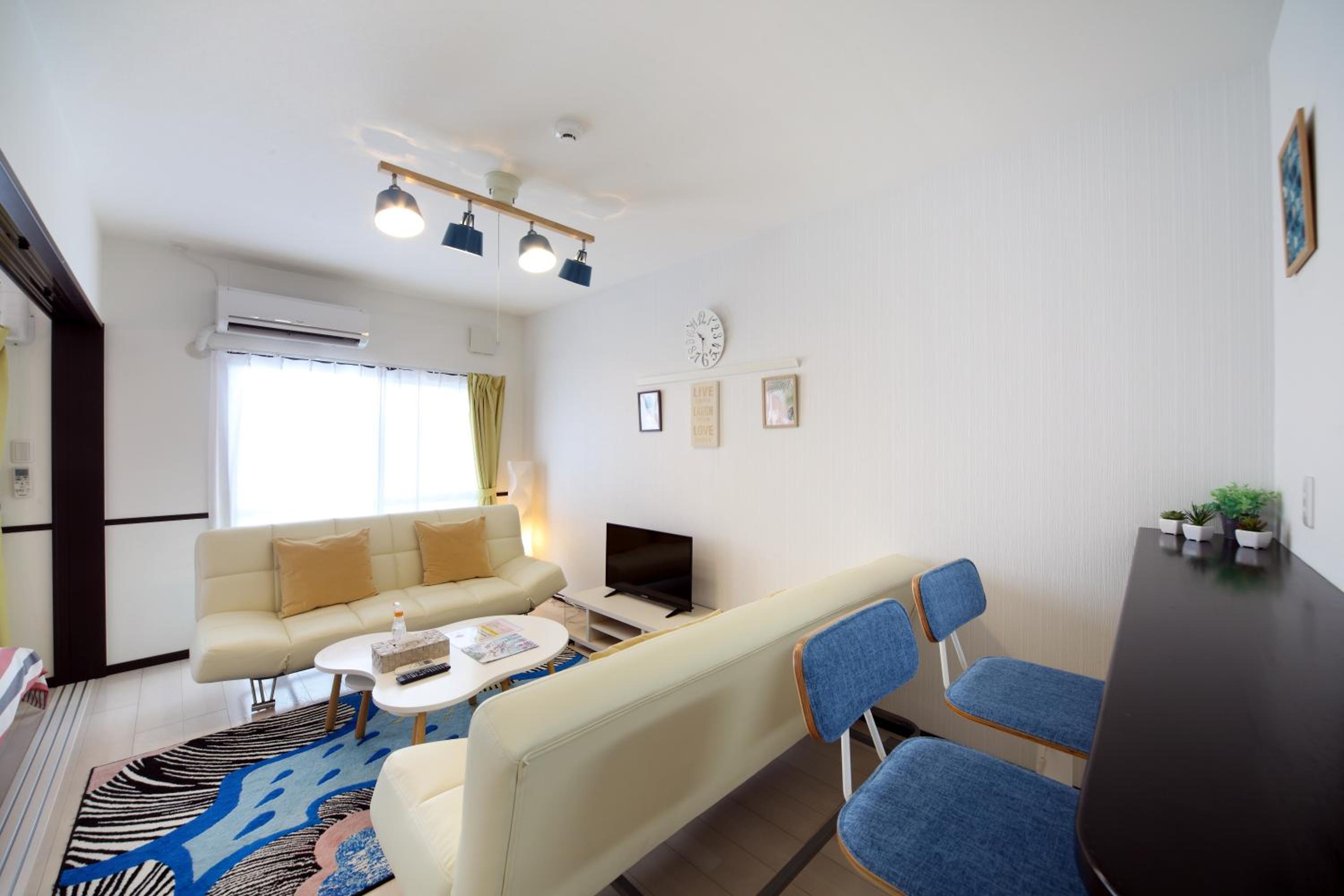 One-Bedroom Apartment photo 1