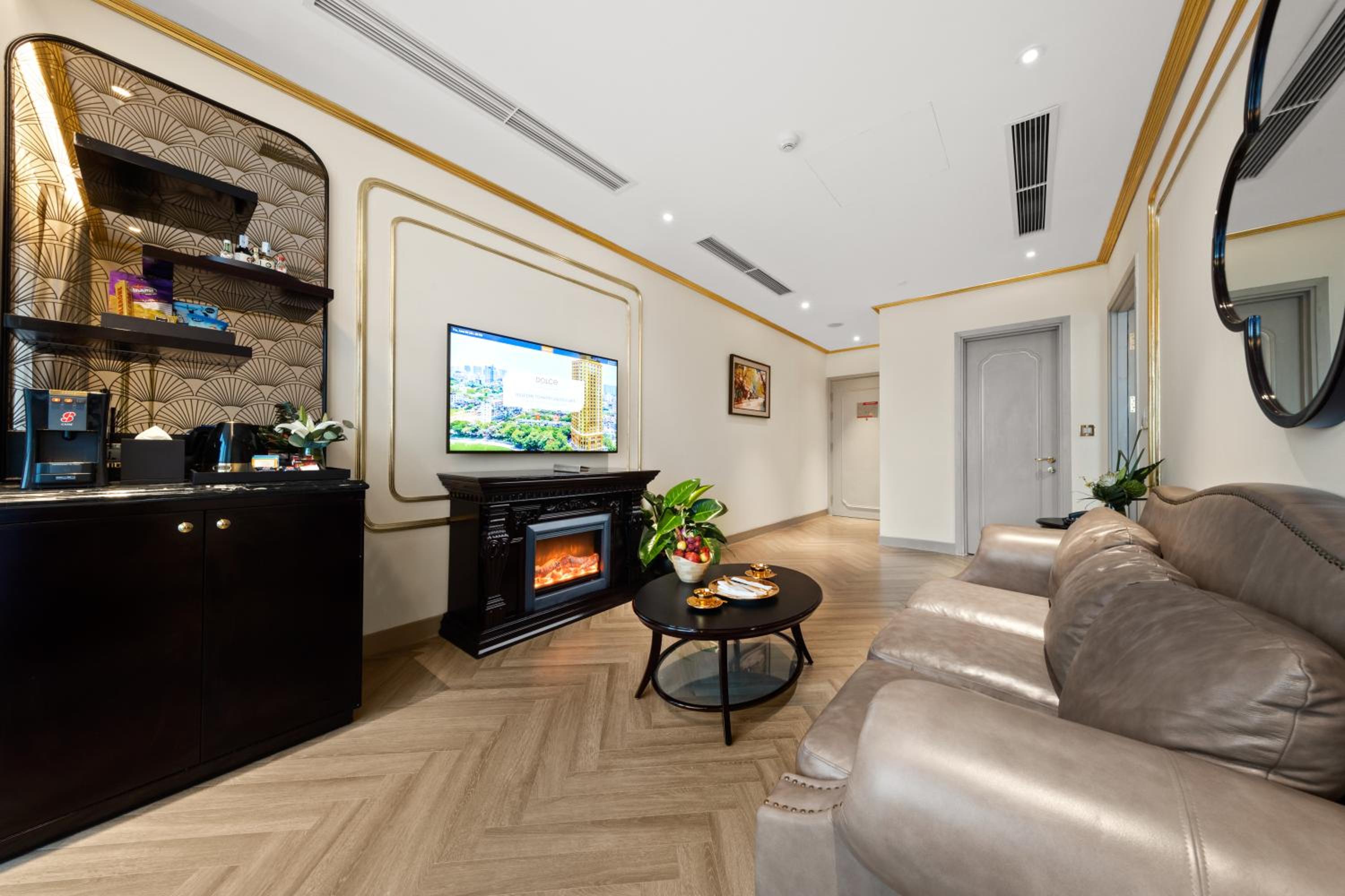 Golden Suite - Photo 8