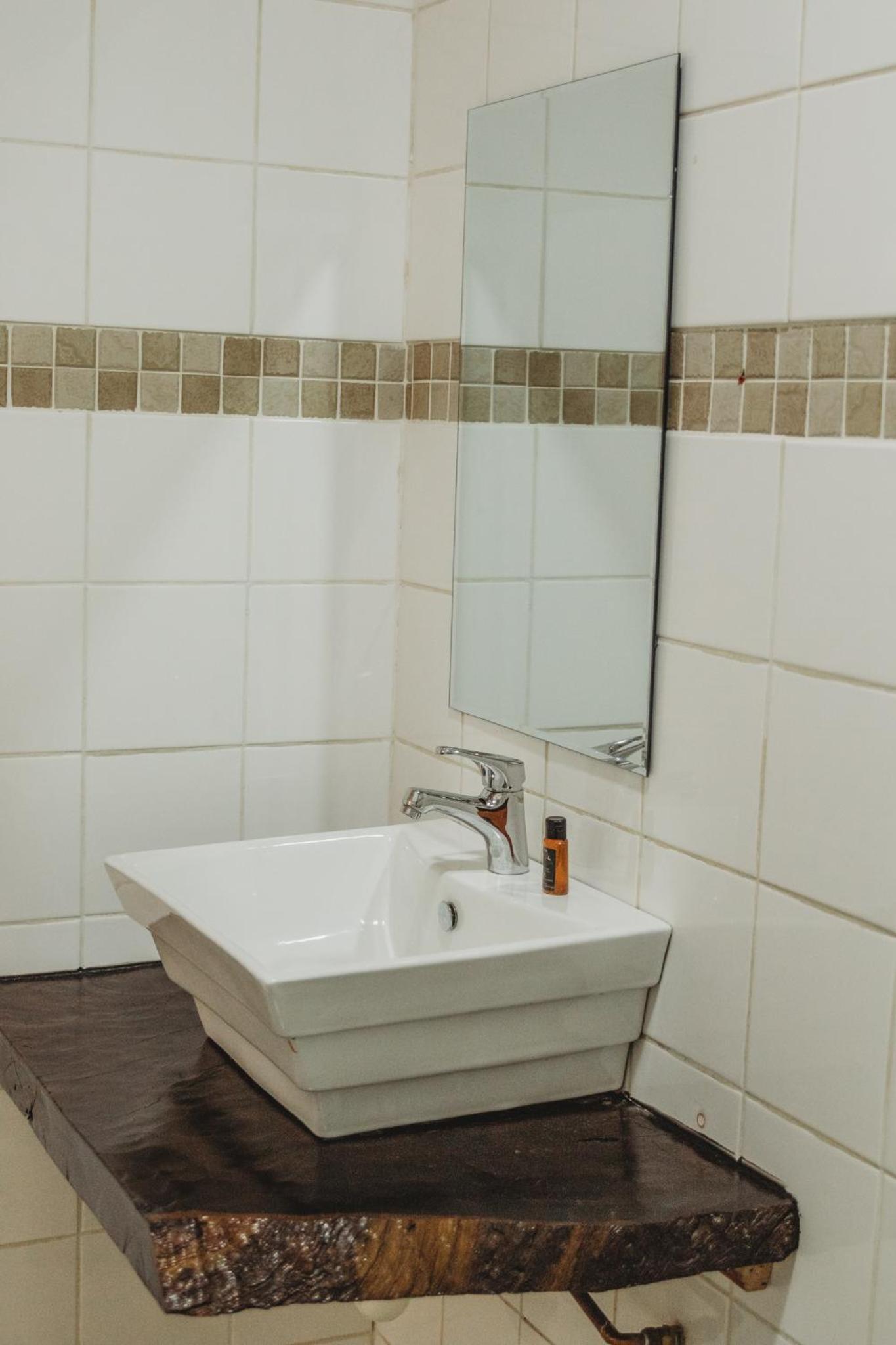Luxury Double Room - Photo 8