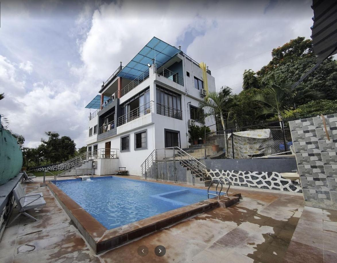 Villa photo 3
