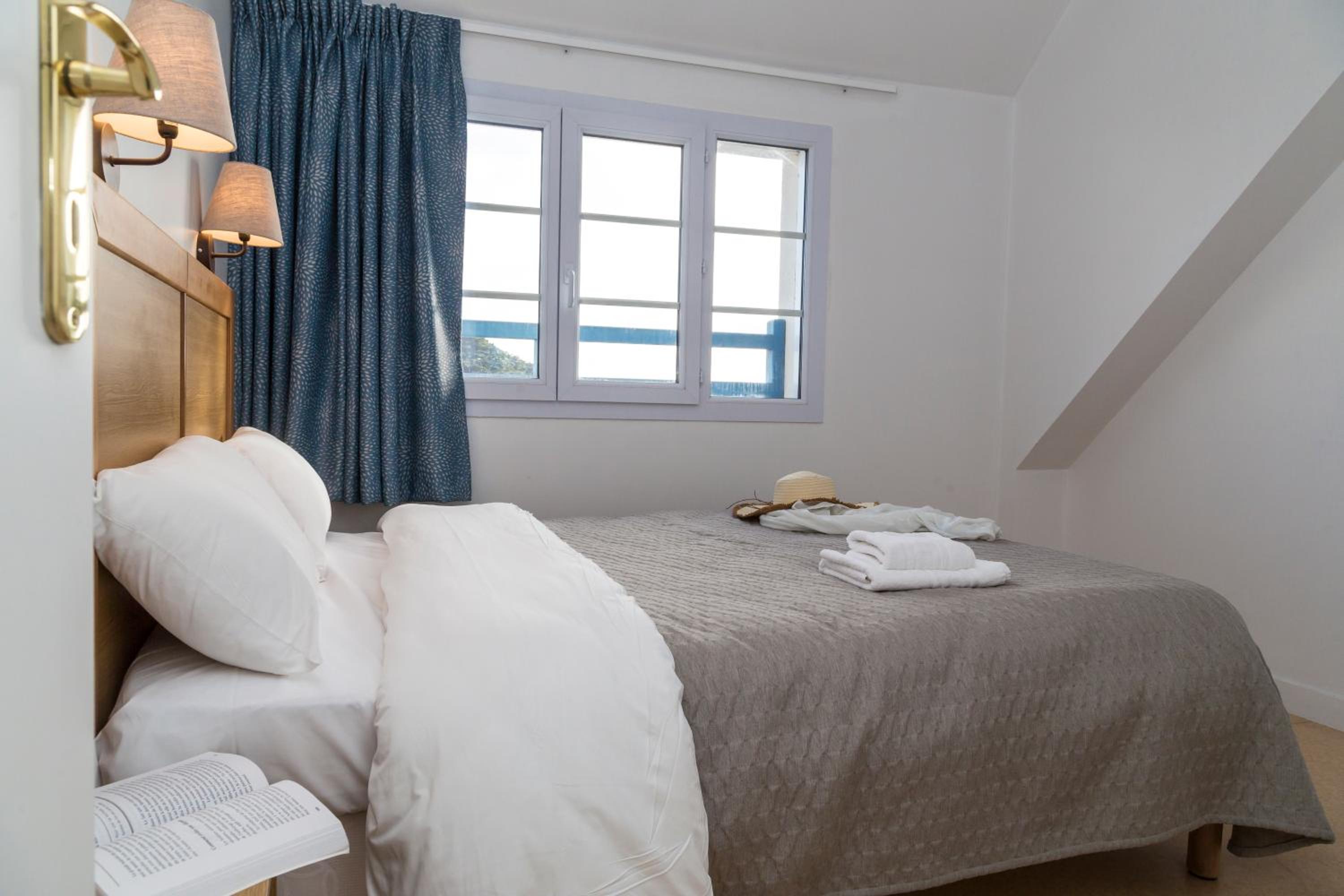 Apartment with Sea View photo 3