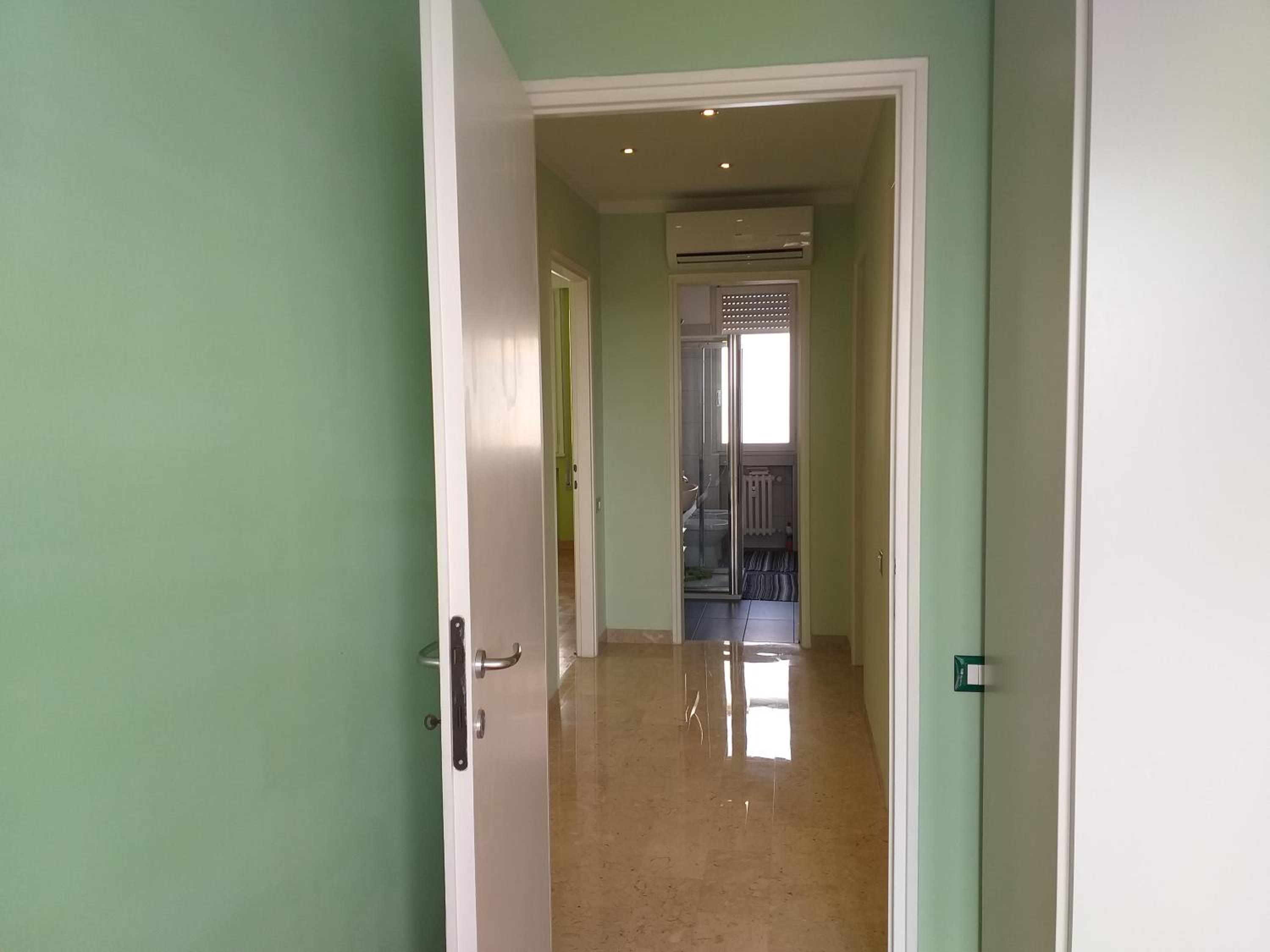 Three-Bedroom Apartment - Photo 20