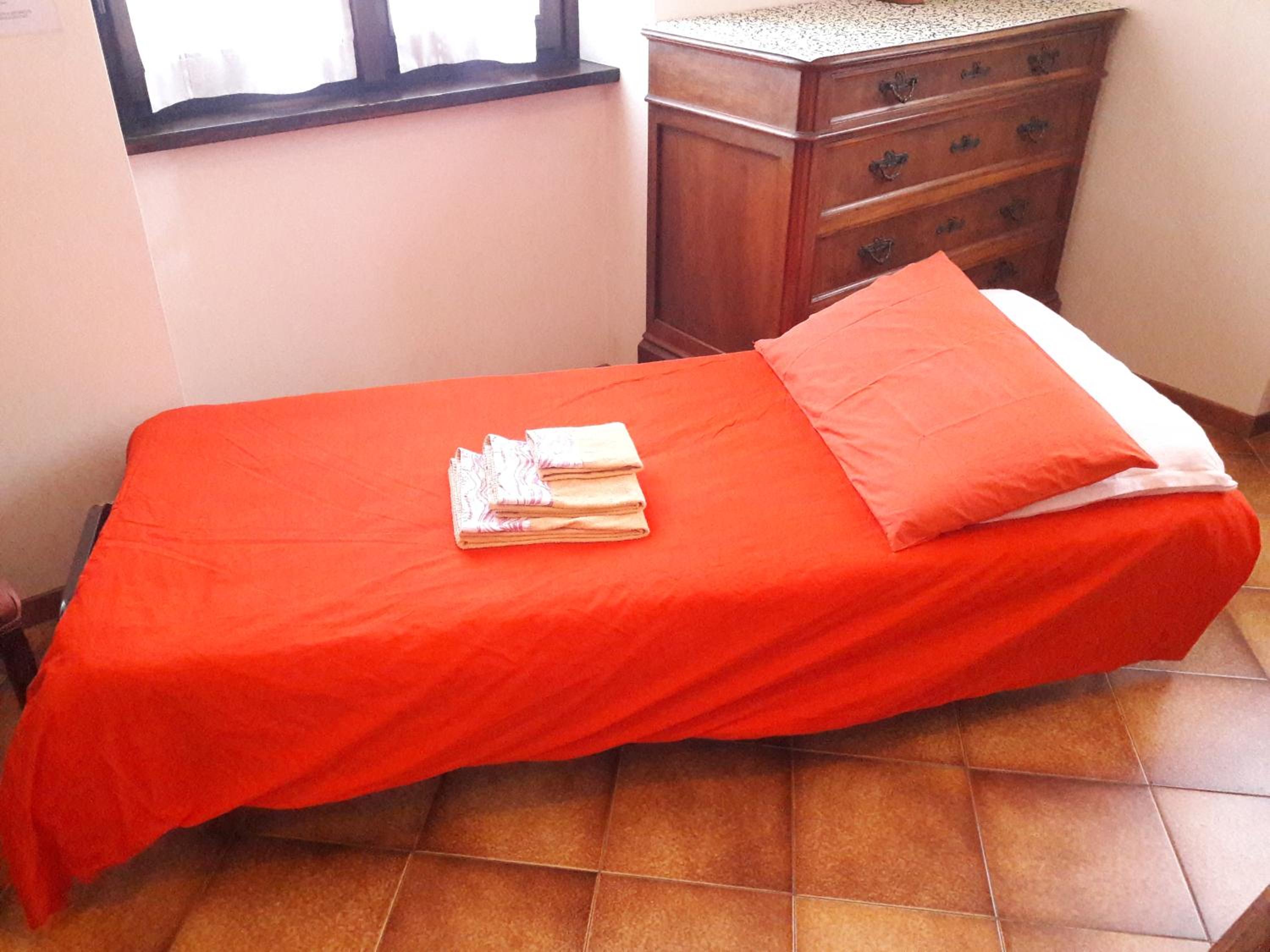 Two-Bedroom Apartment - Photo 3