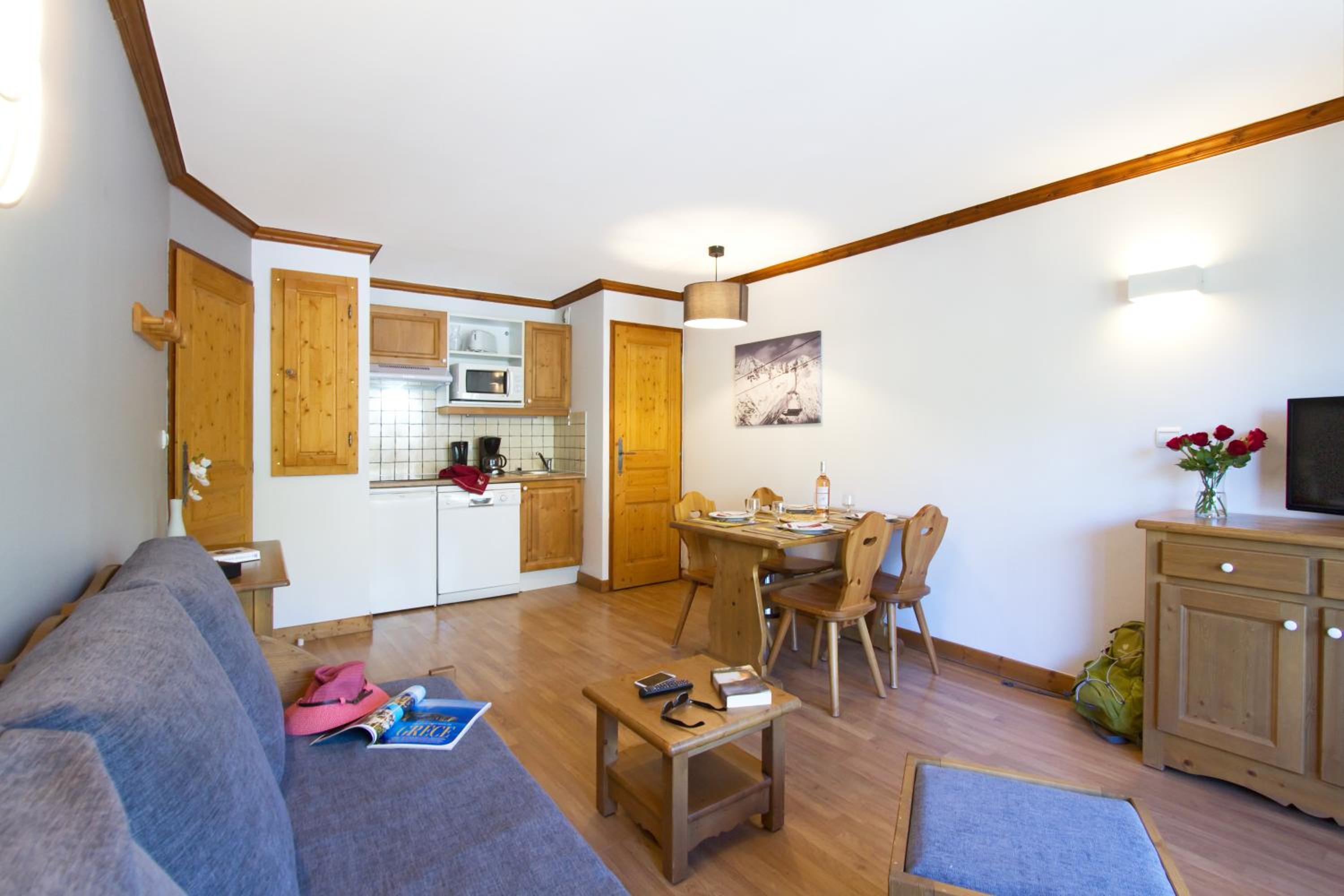 One-Bedroom Apartment