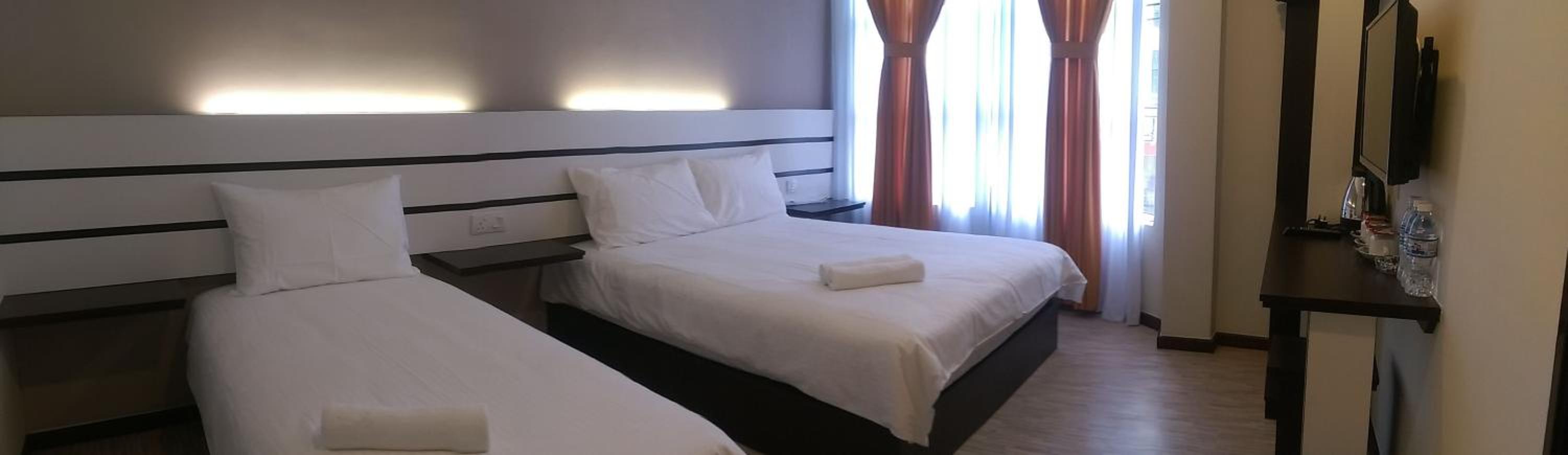 Budget Triple Room - Photo 6