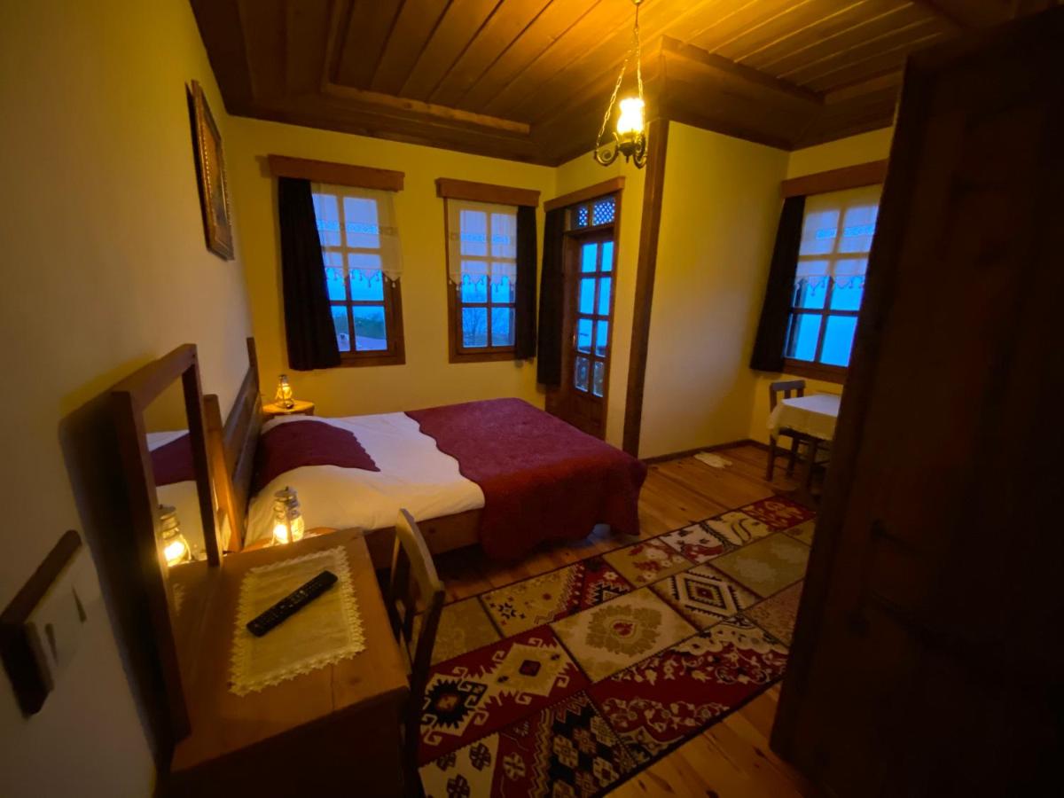 Double Room with Sea View - Photo 1