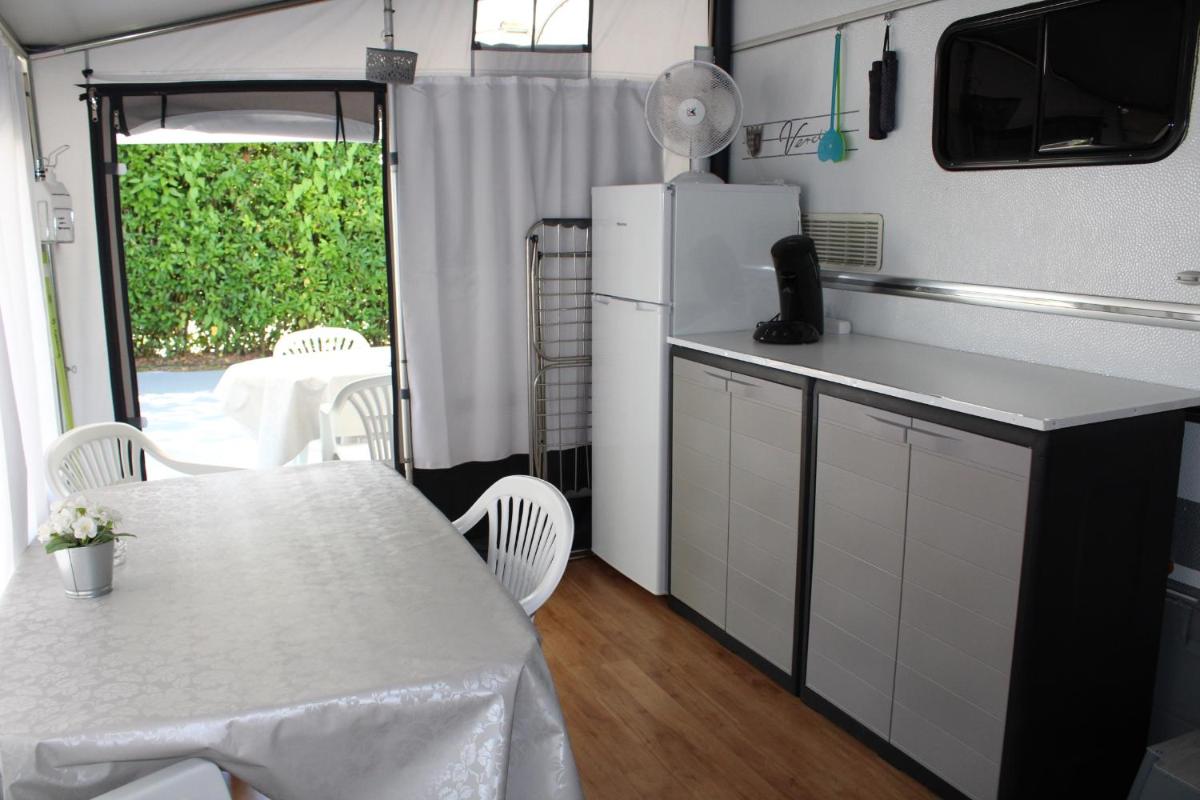 Caravan photo 1