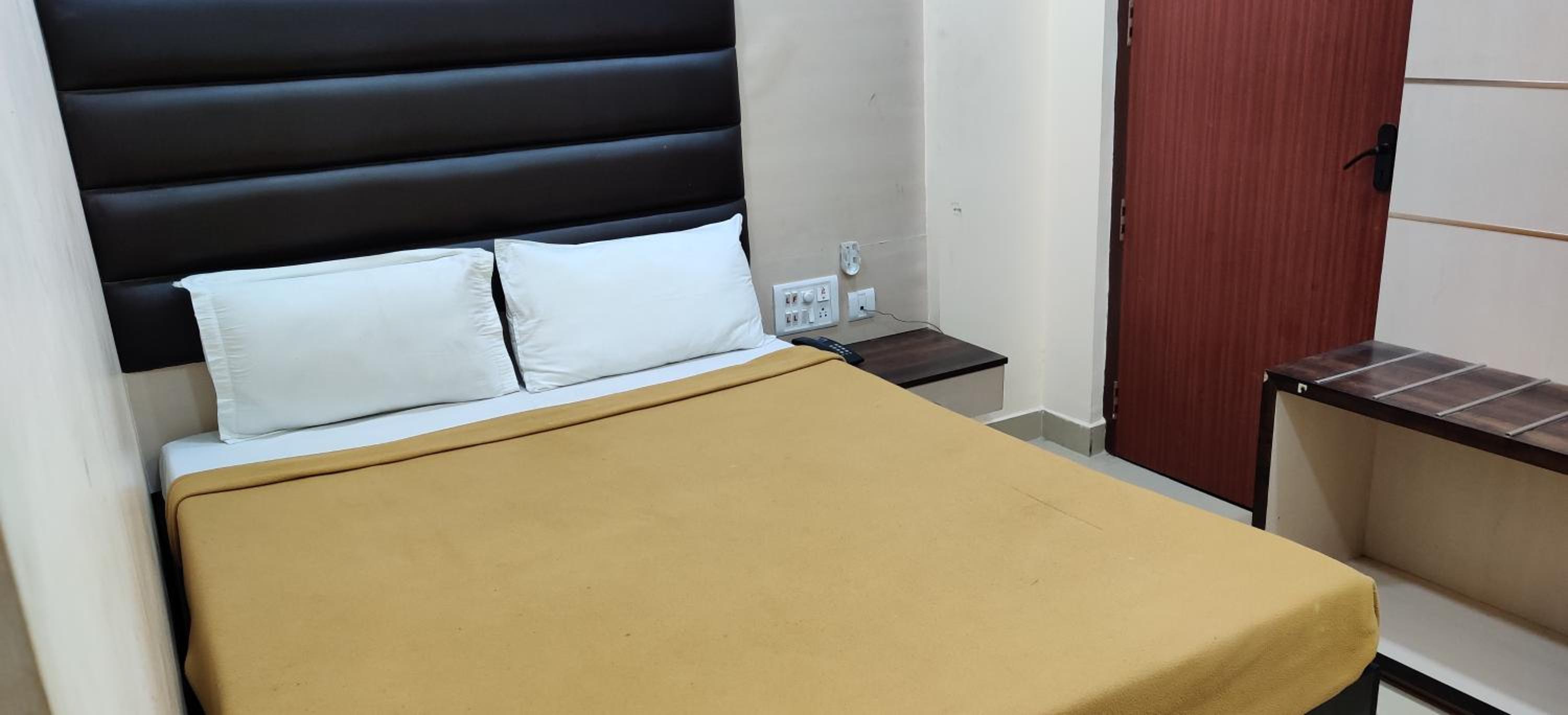 Standard Double Room photo 2
