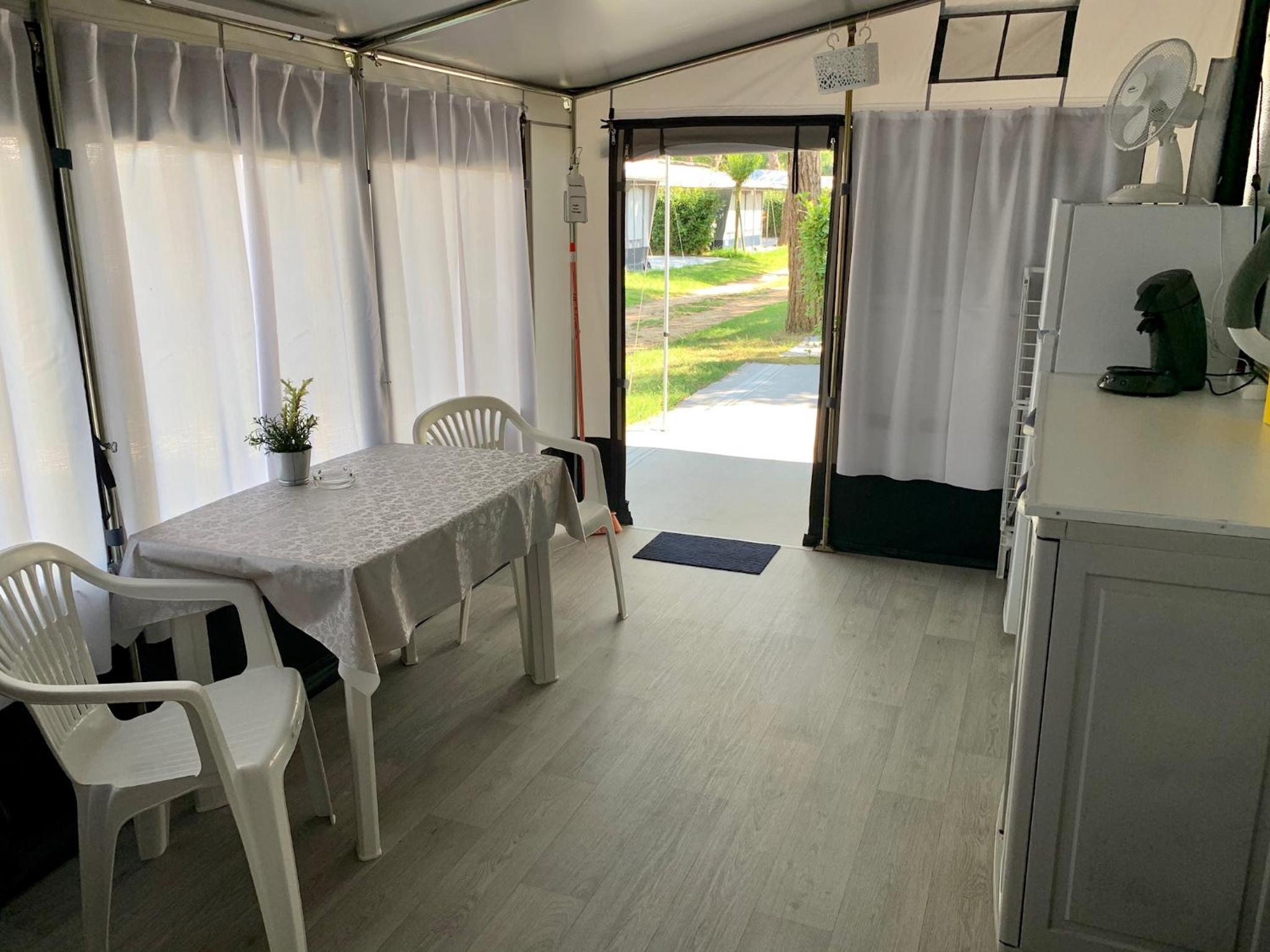 Caravan photo 2