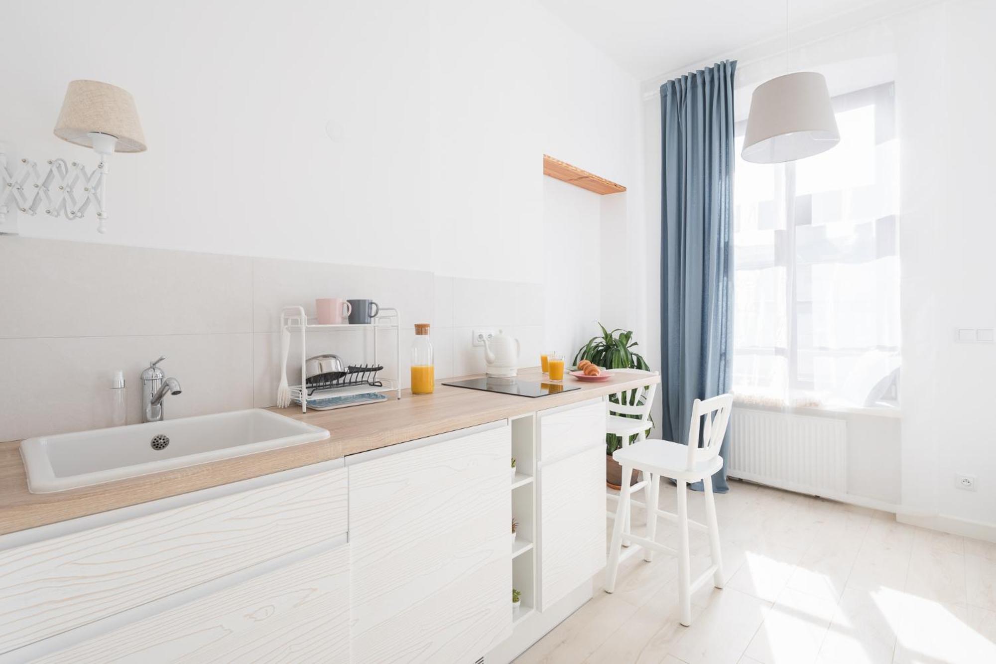 Studio Apartment - Photo 4