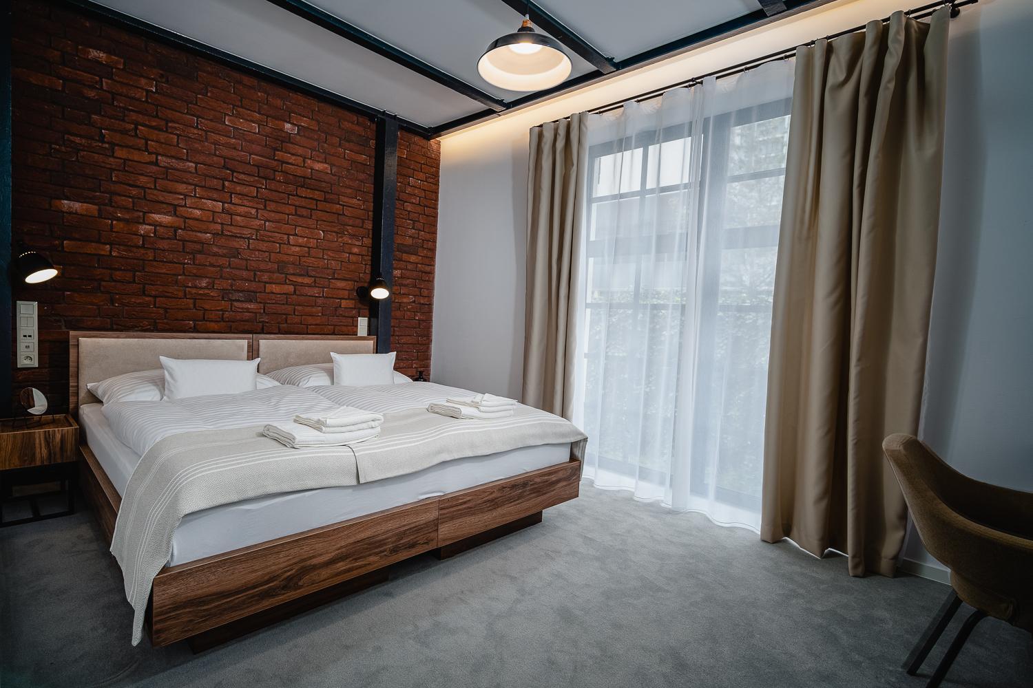 Standard King Room - Photo 3