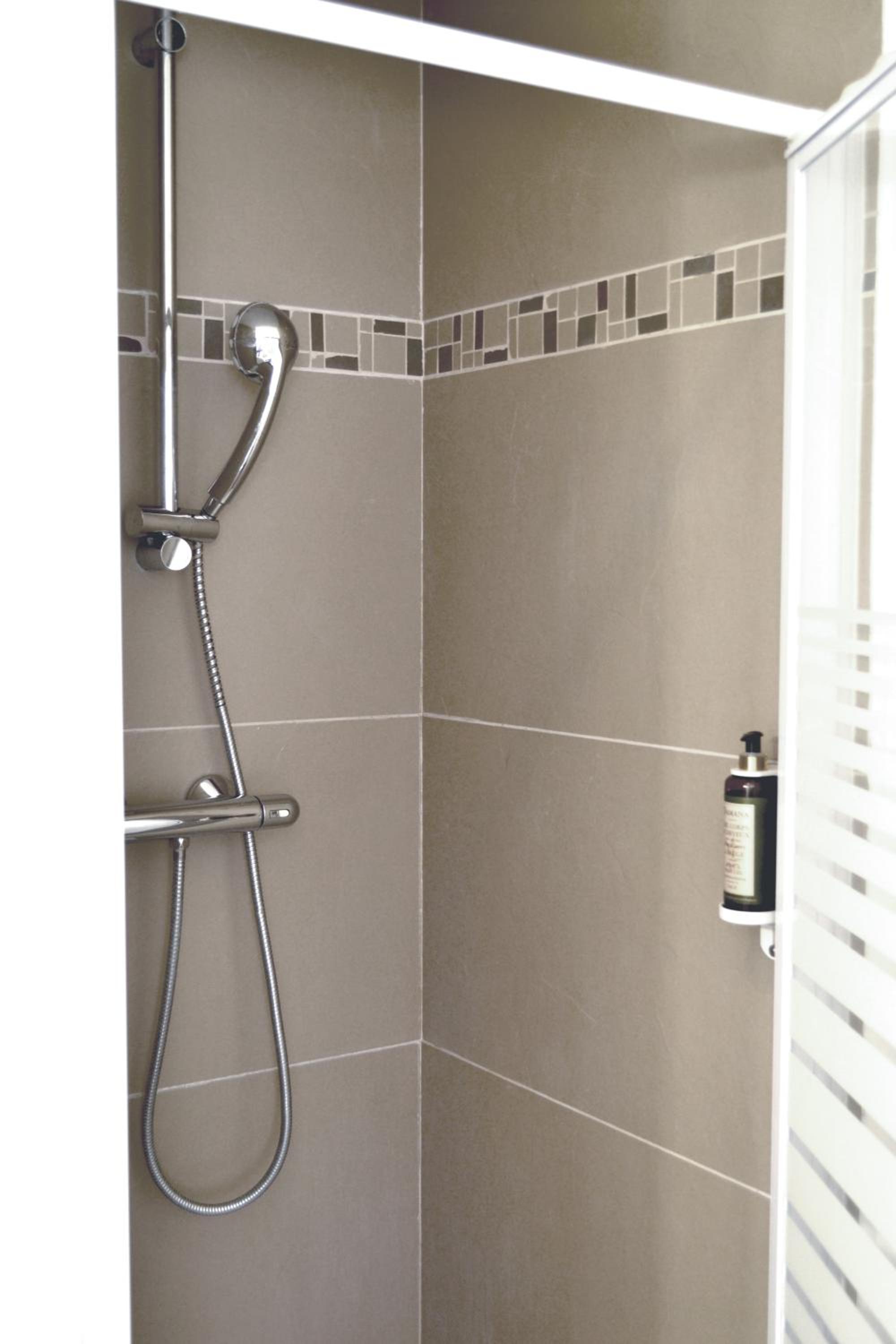 Studio (2 Adults) - Photo 3