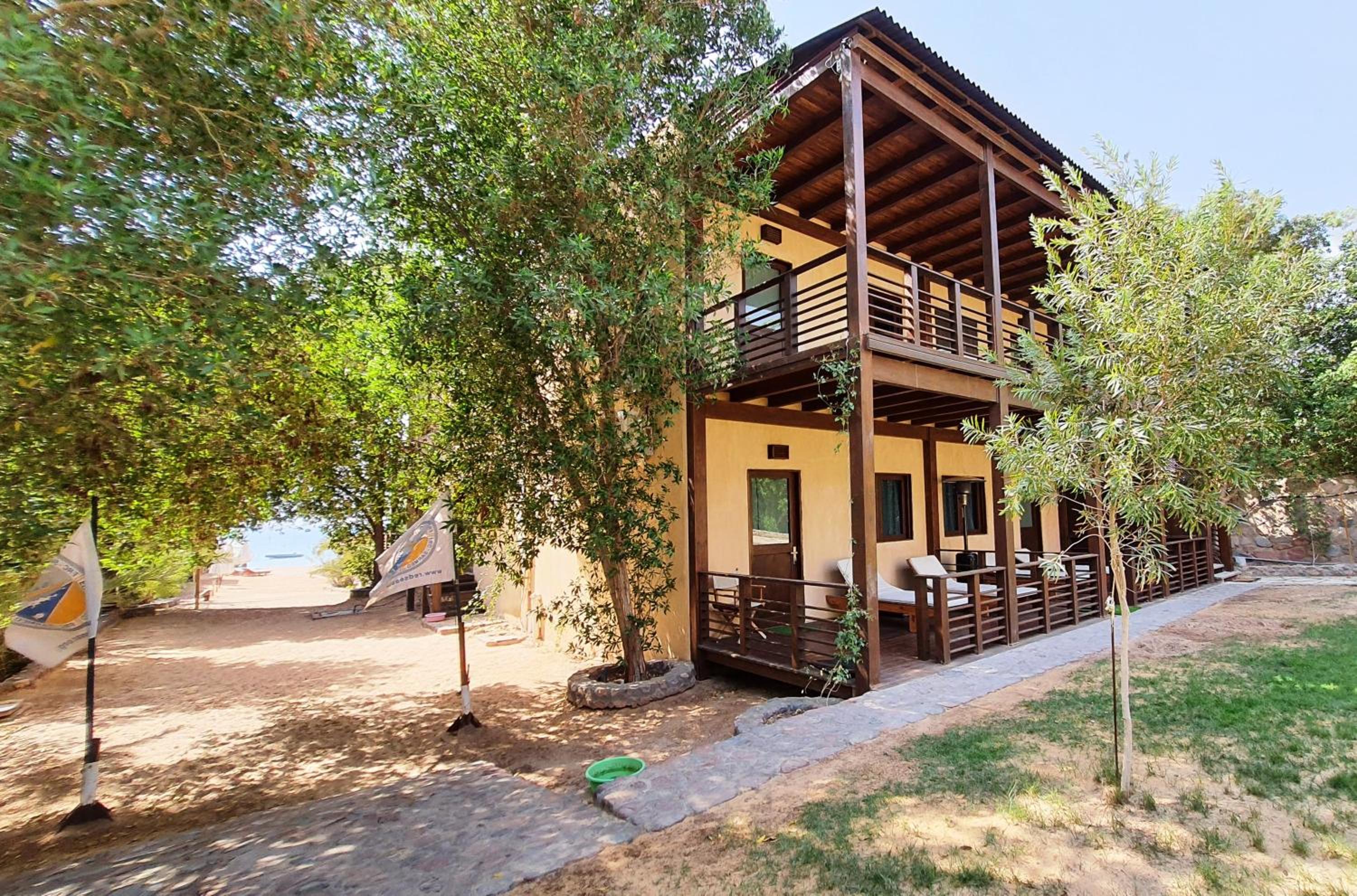 Double Room with Garden View - Photo 16
